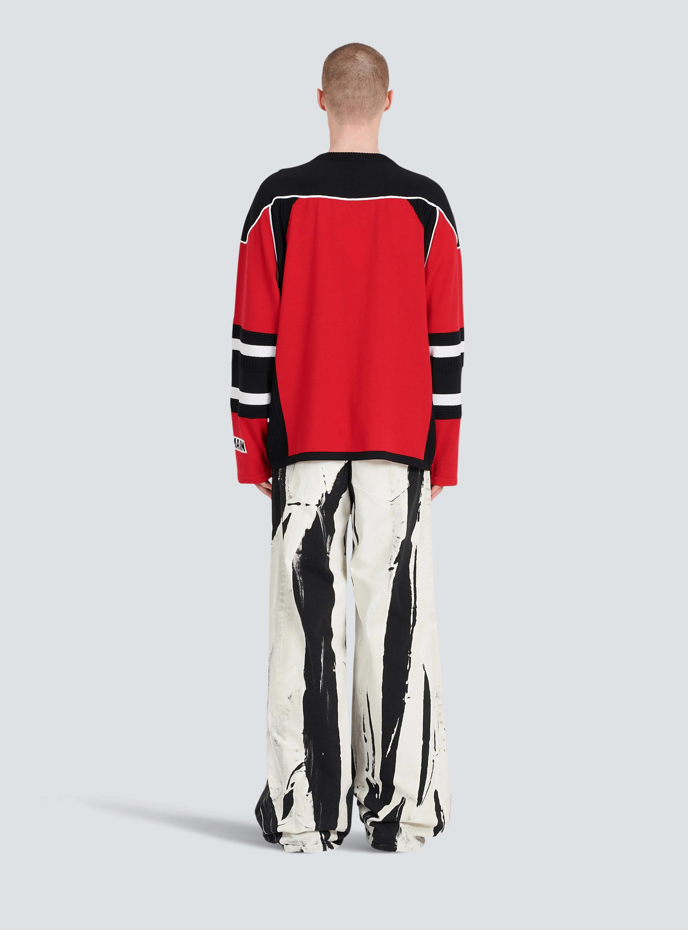 BALMAIN MEN'S BLACK RED WHITE BOXY SWEATER - Image 4