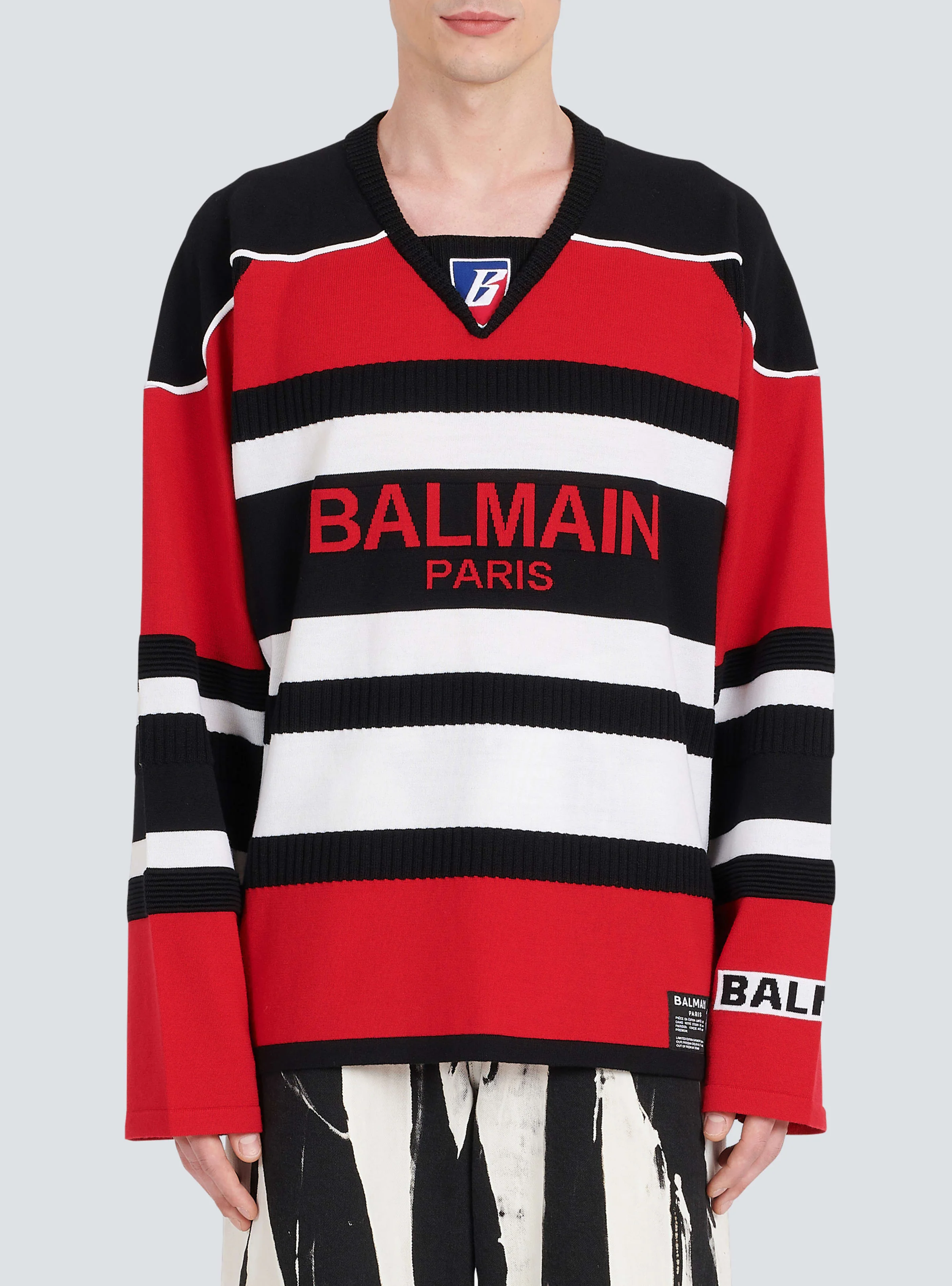 BALMAIN MEN'S BLACK RED WHITE BOXY SWEATER - Image 5