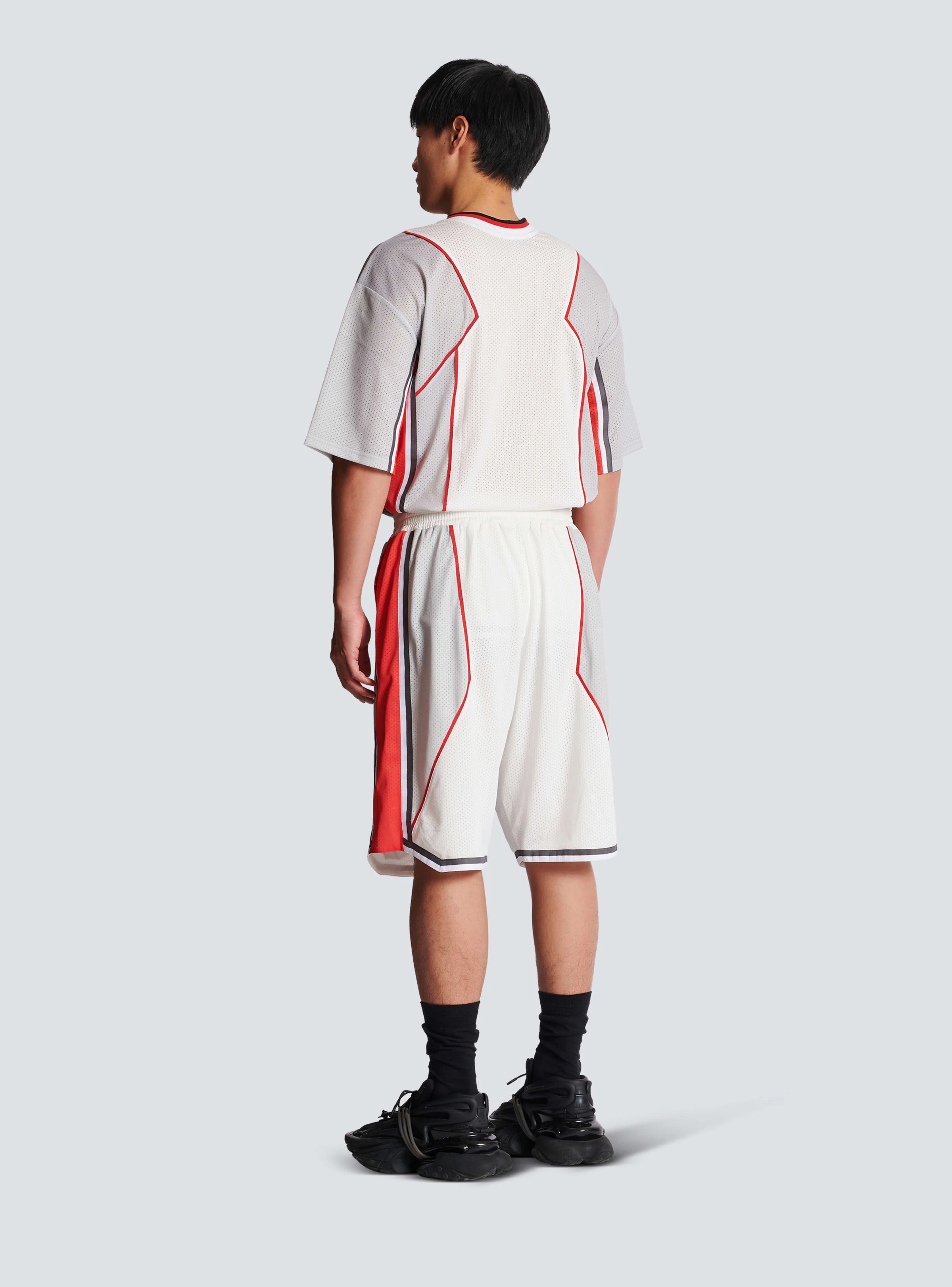 BALMAIN MEN'S WHITE GREY BOXY SPORTS SHORTS - Image 4