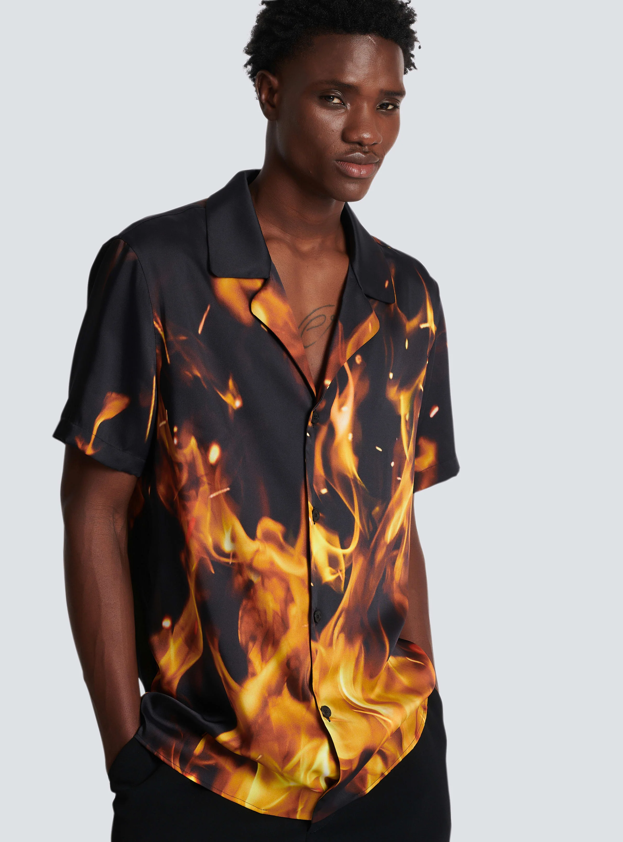 BALMAIN MEN'S FIRE PRINTED SS PYJAMA SHIRT NWT - Image 5