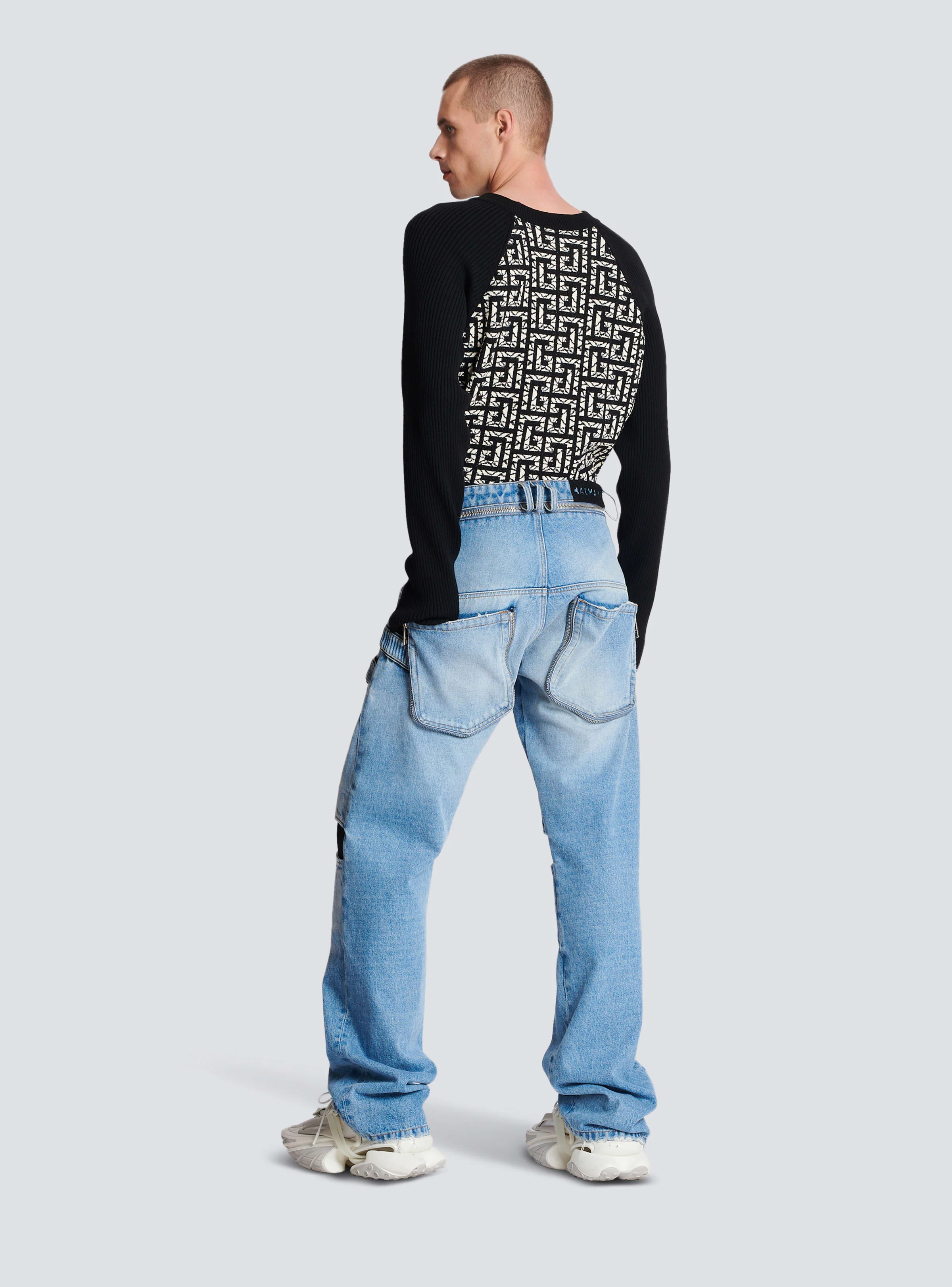BALMAIN MEN'S KNEE PATCH LOOSE BLUE DENIM PANTS NWT - Image 4