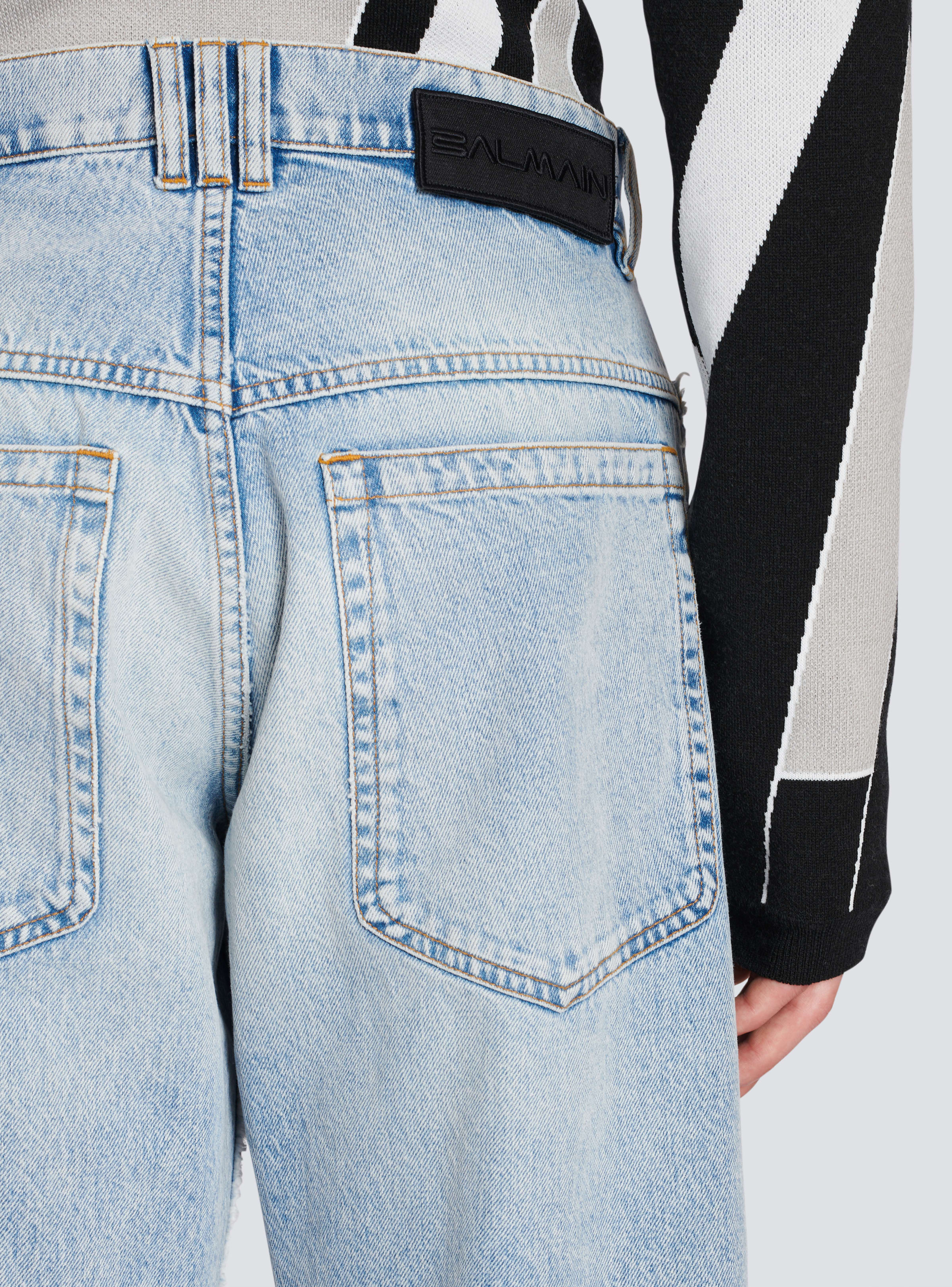 BALMAIN MEN'S LOOSE VINTAGE WASH DENIM PANTS NWT - Image 5
