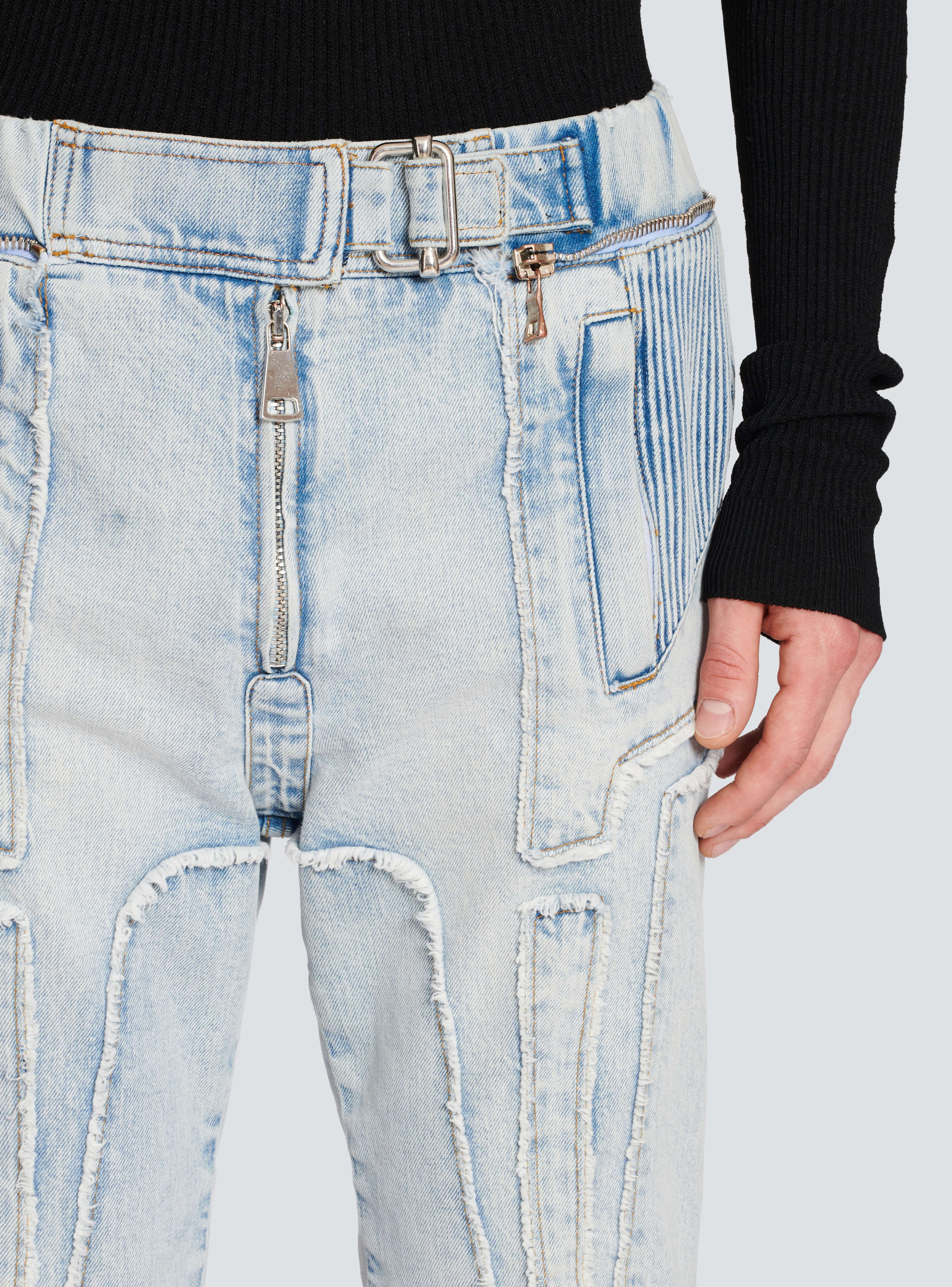 BALMAIN MEN'S LIGHT BLUE TAPERED DENIM PANTS - Image 5