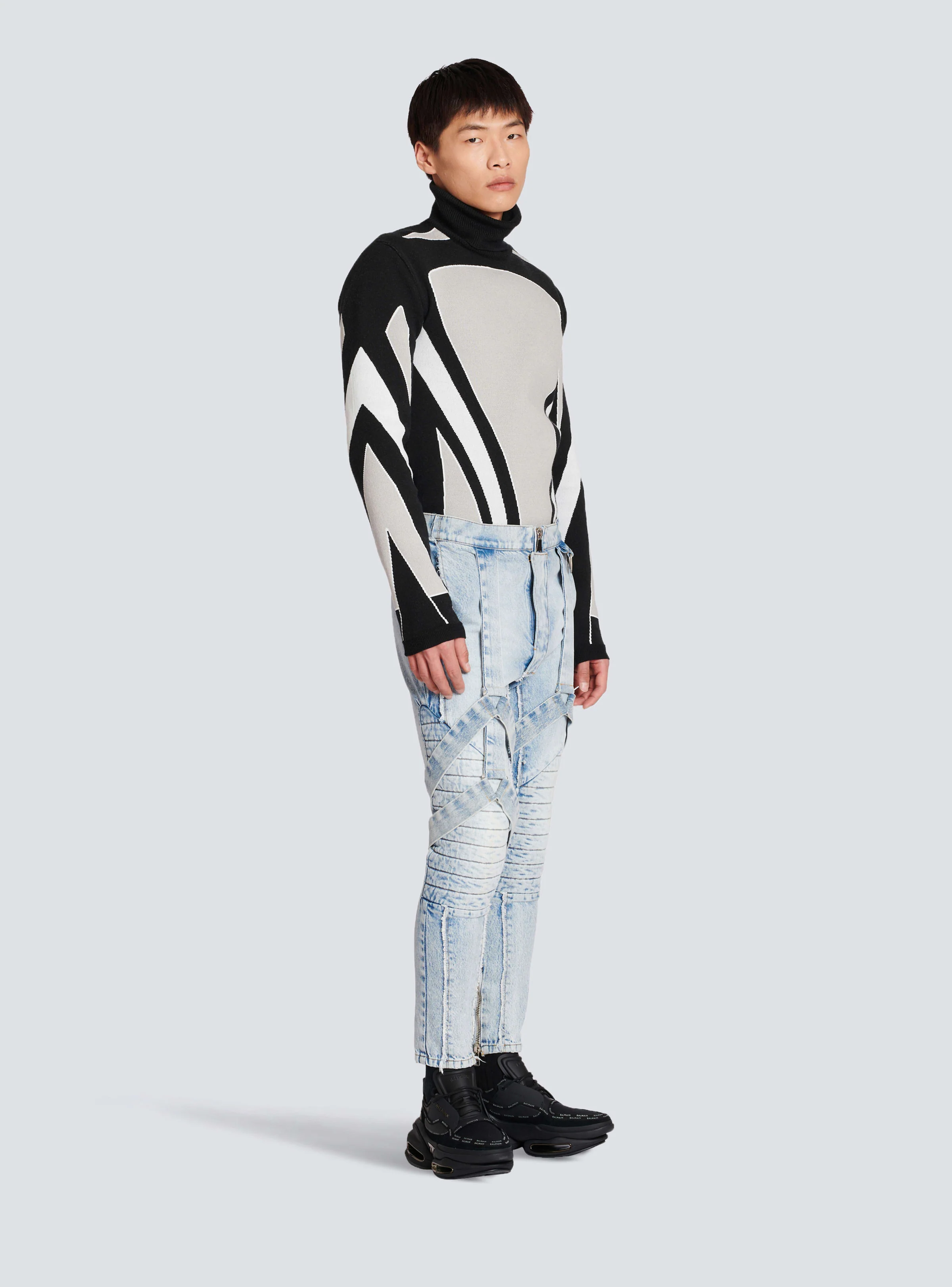 BALMAIN MEN'S LIGHT BLUE MULTI-STRAP DENIM PANTS - Image 3