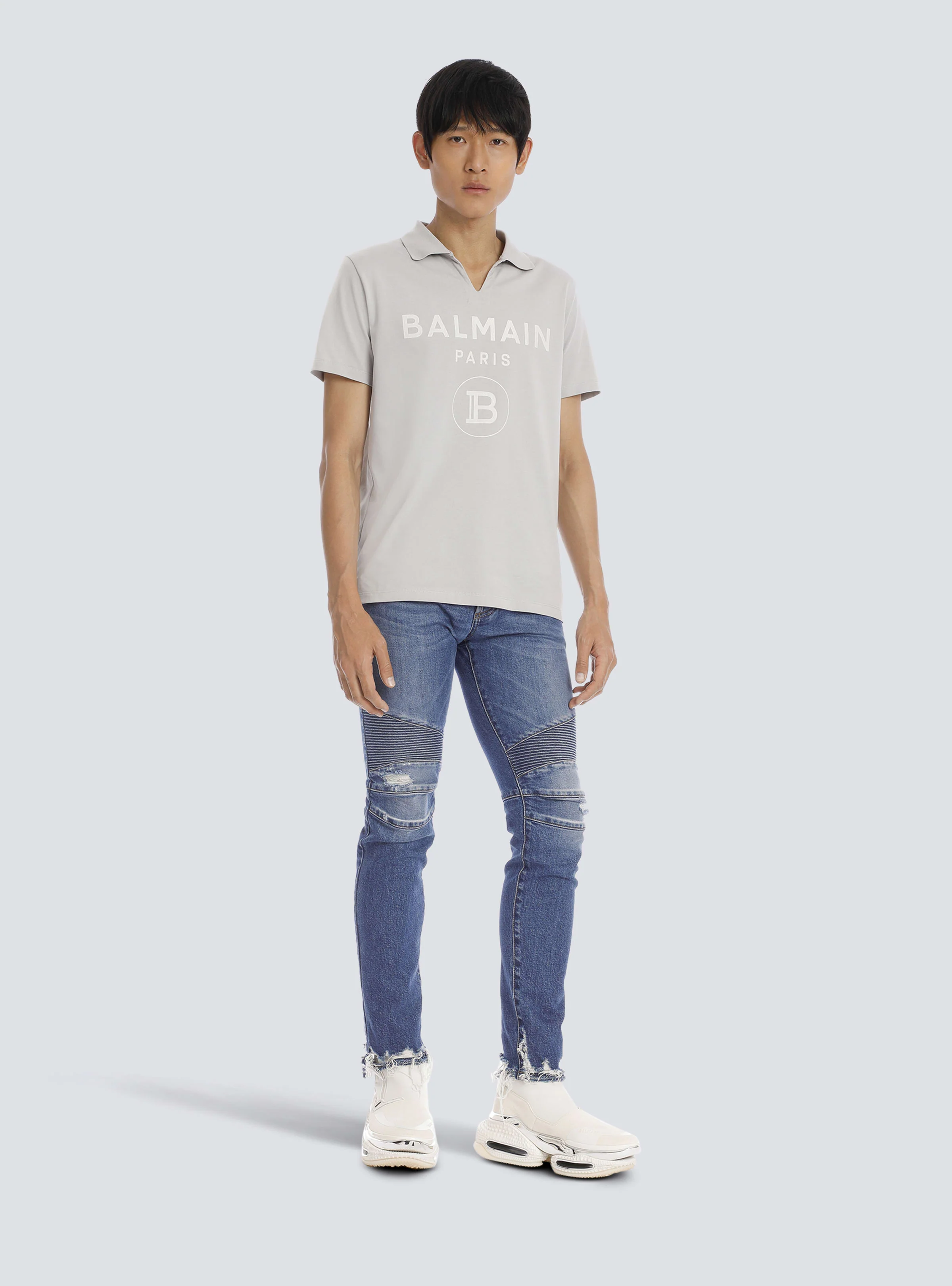 BALMAIN MEN'S BLUE RIBBED TAPERED JEANS - Image 2
