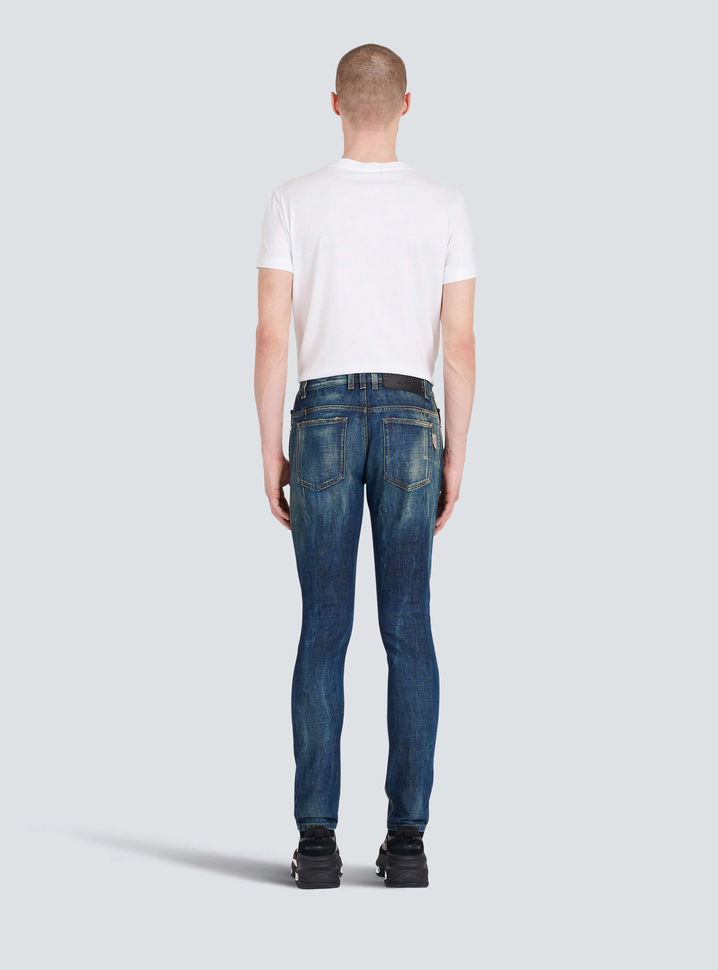 BALMAIN MEN'S BLUE STONEWASH SLIM JEANS - Image 4