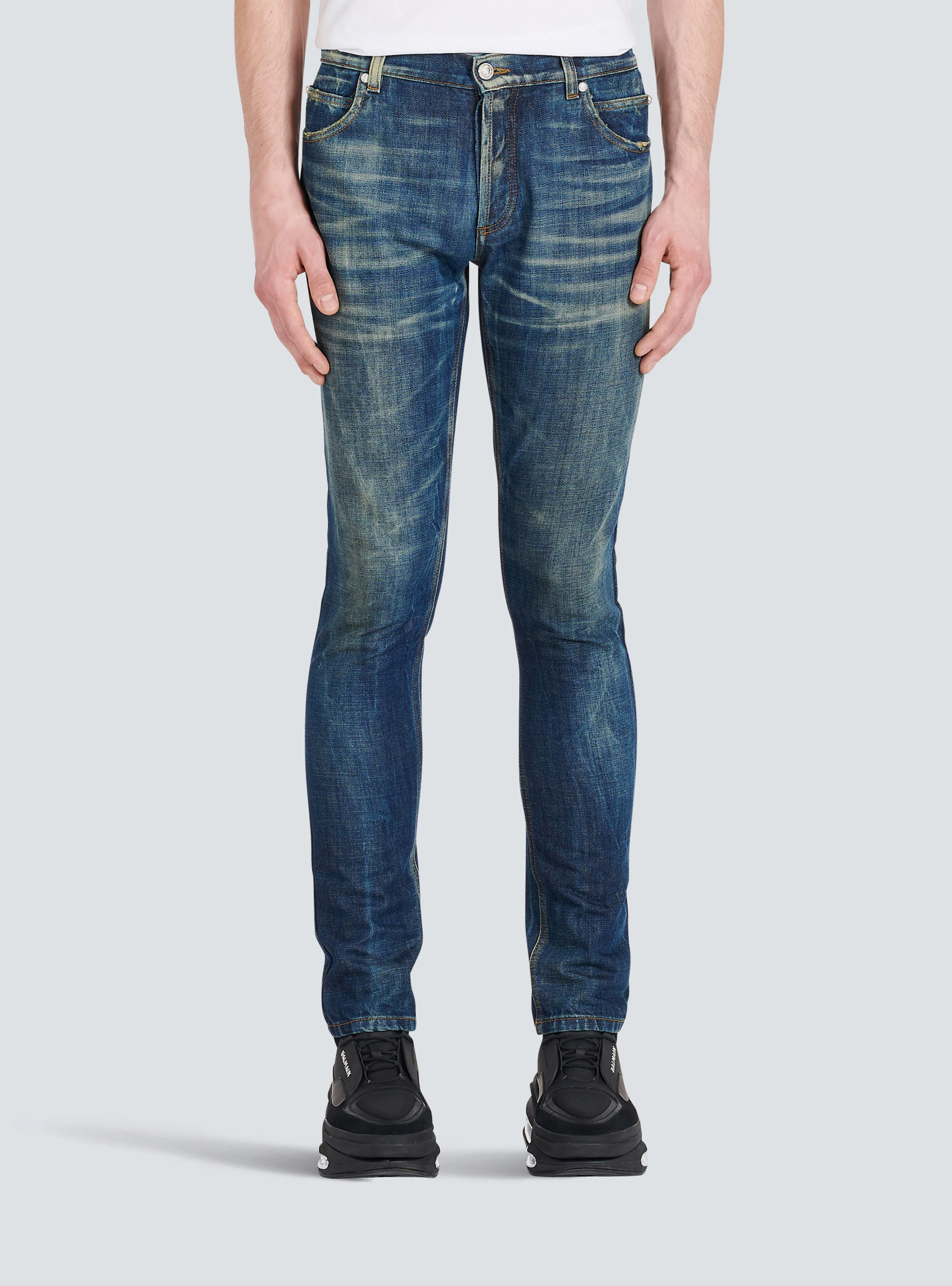 BALMAIN MEN'S BLUE STONEWASH SLIM JEANS - Image 5