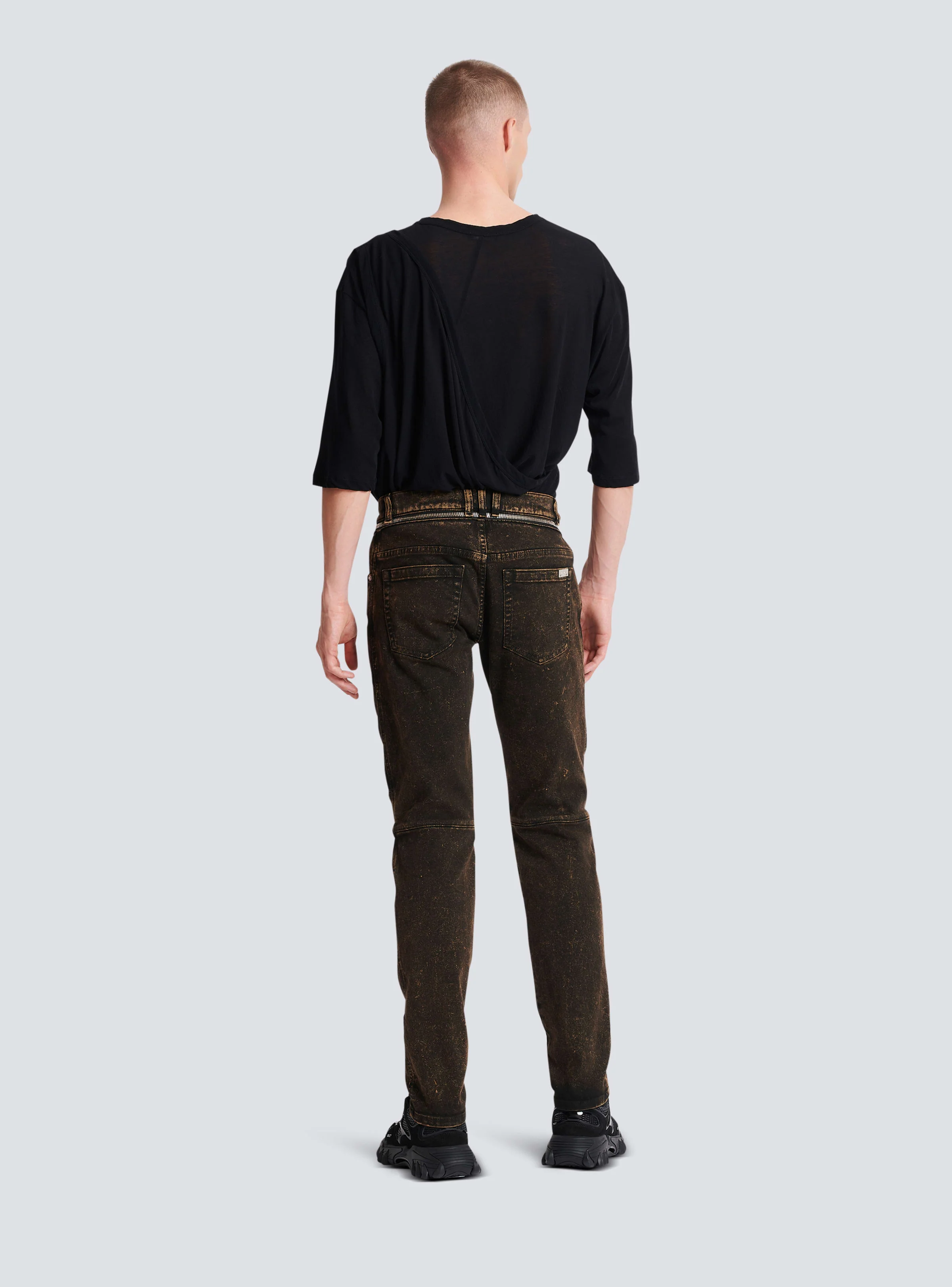 BALMAIN MEN'S DARK BROWN DENIM SLIM TROUSERS - Image 4