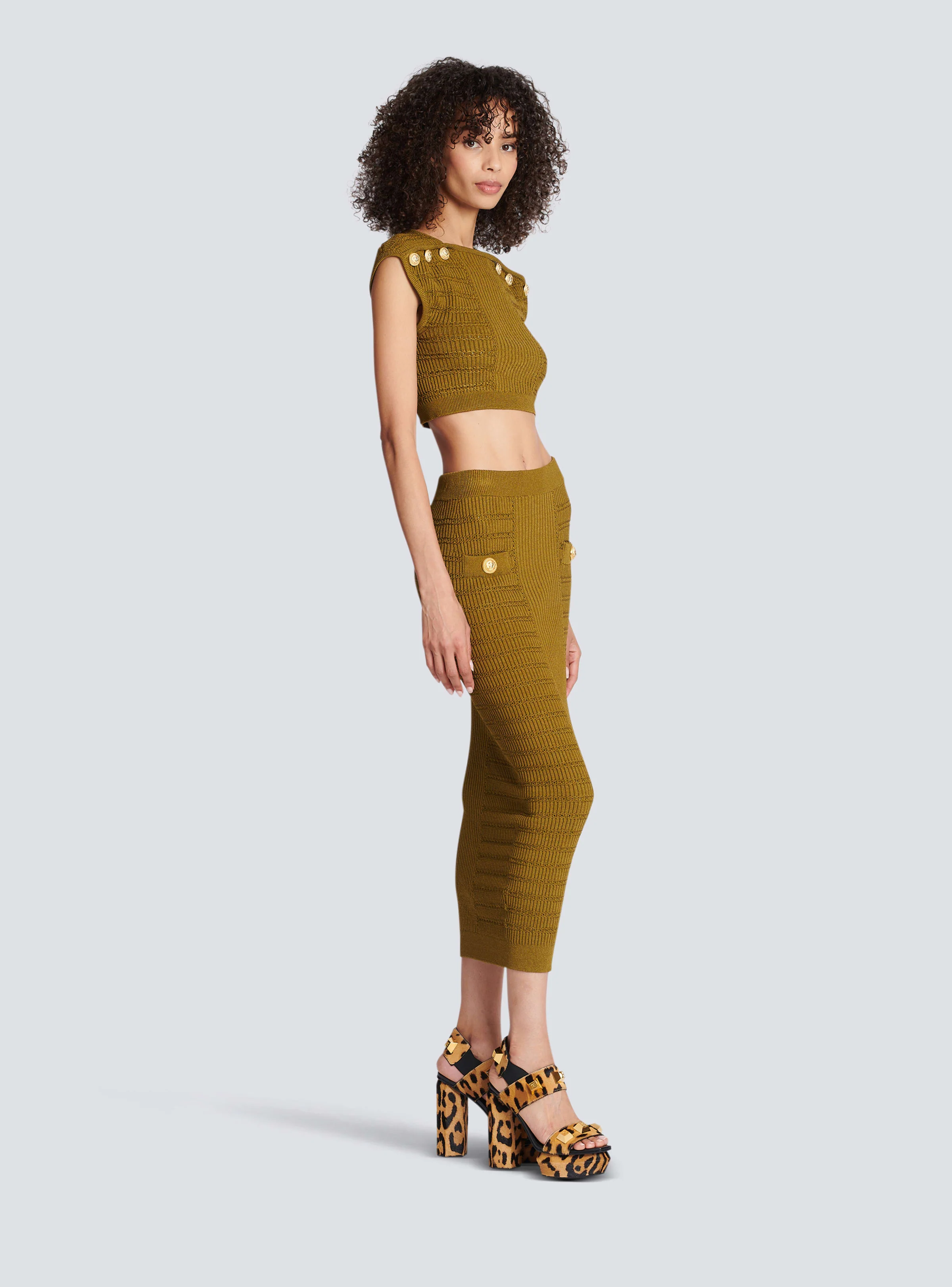 BALMAIN WOMEN'S 6 BTN KNIT CROPPED TOP NWT - Image 3