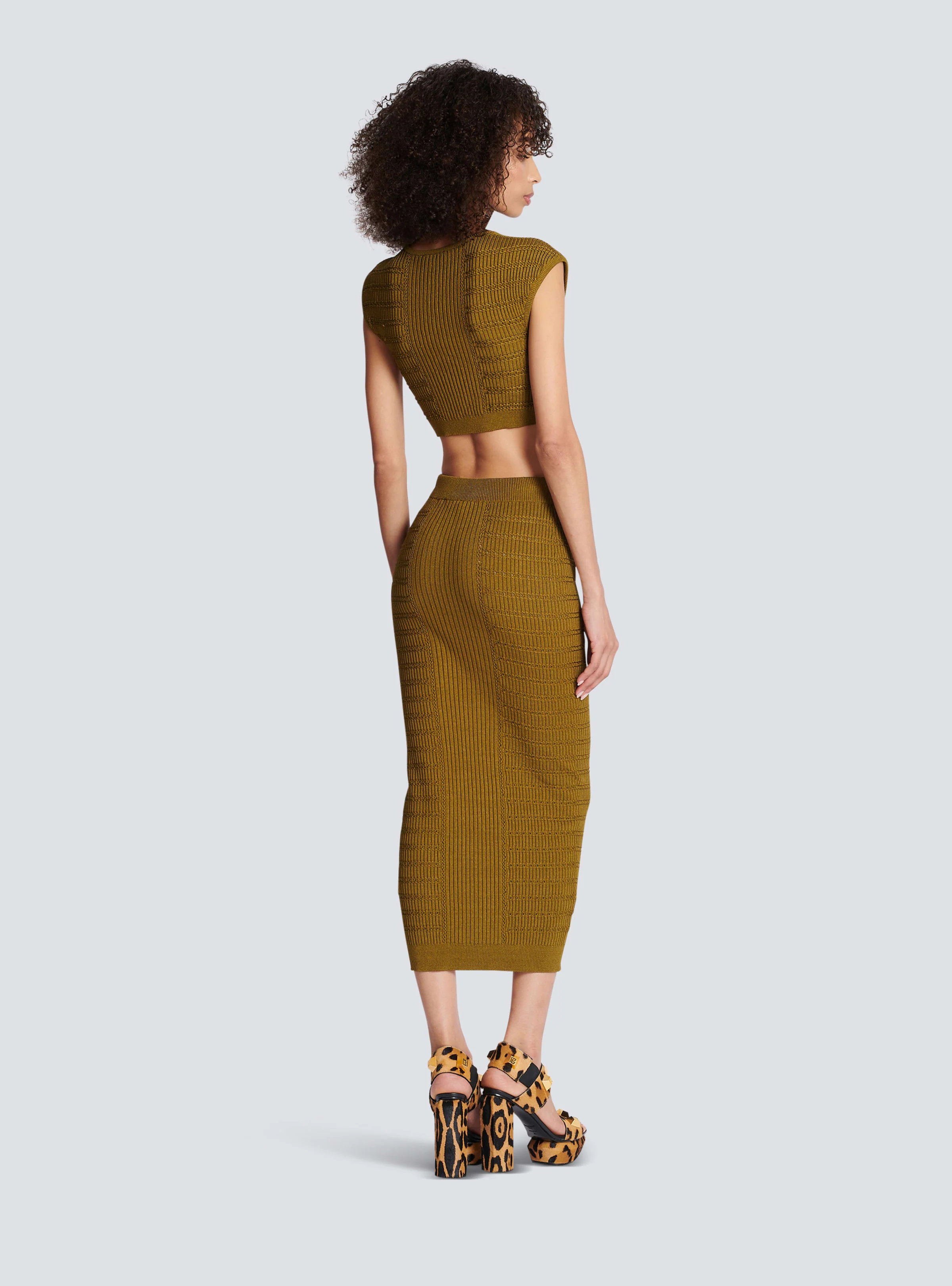 BALMAIN WOMEN'S 6 BTN KNIT CROPPED TOP NWT - Image 4
