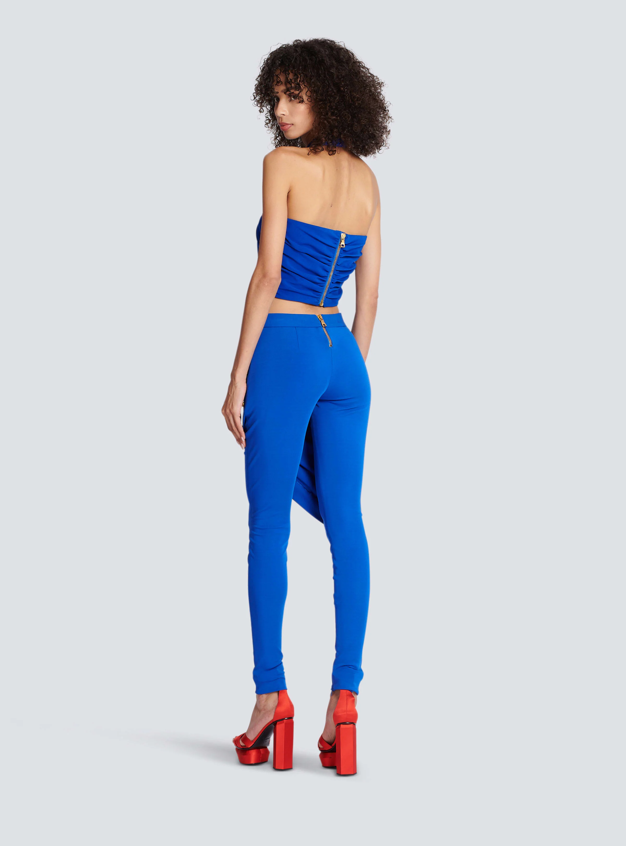 BALMAIN WOMEN'S ELECTRIC BLUE DRAPED HALTERNECK CROPPED TOP - Image 4