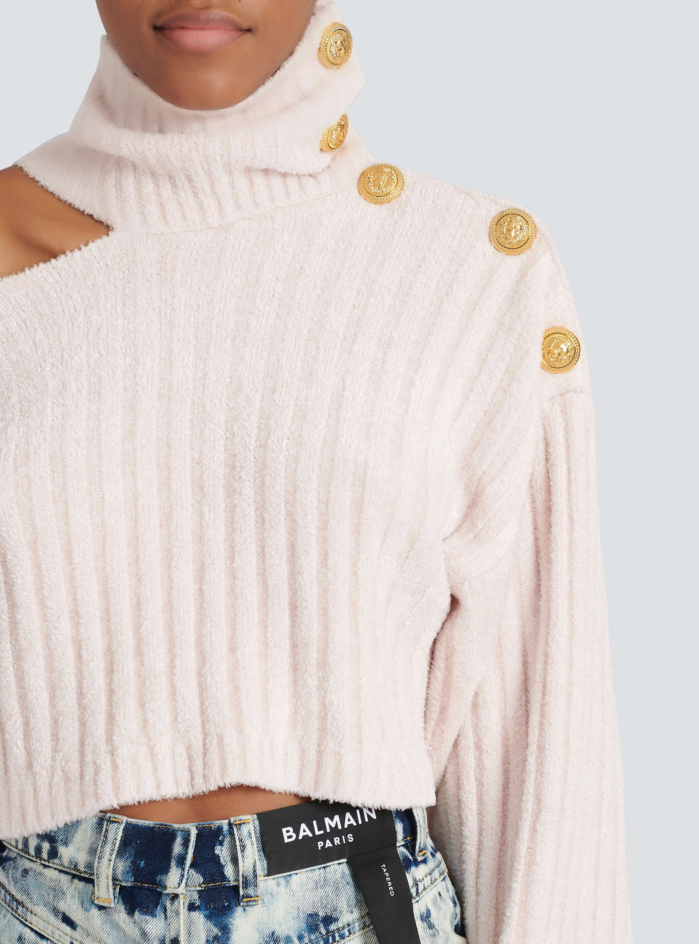 BALMAIN WOMEN'S PINK RIBBED VELVET CROPPED PULLOVER - Image 6