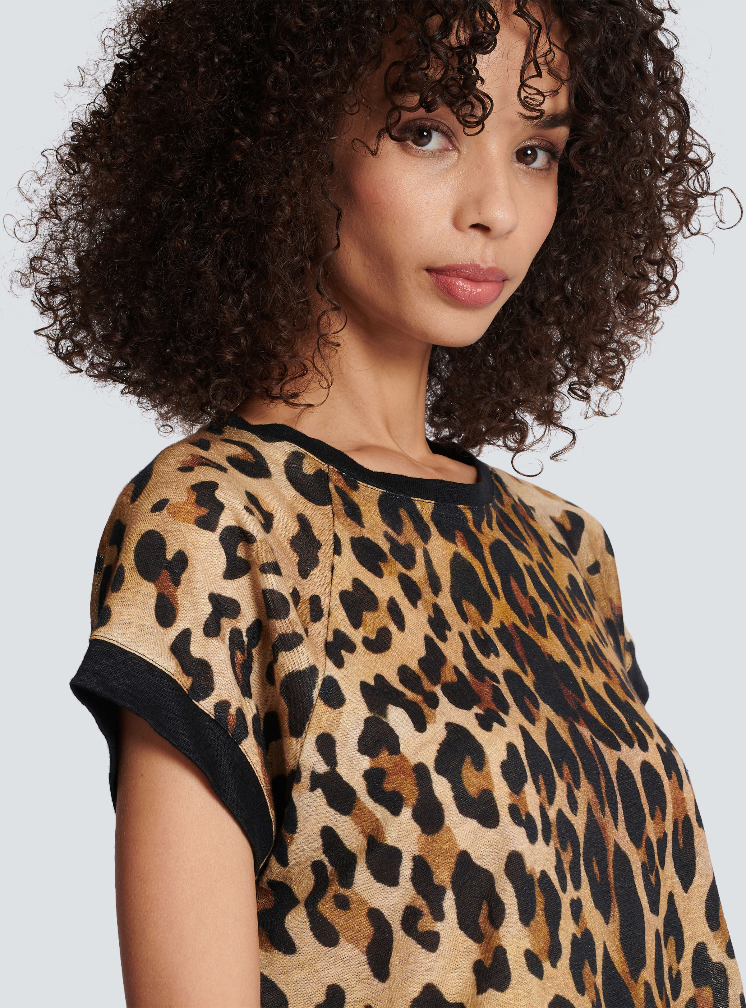 BALMAIN WOMEN'S LEOPARD PRINTED LINEN JERSEY CROPPED TS NWT - Image 6