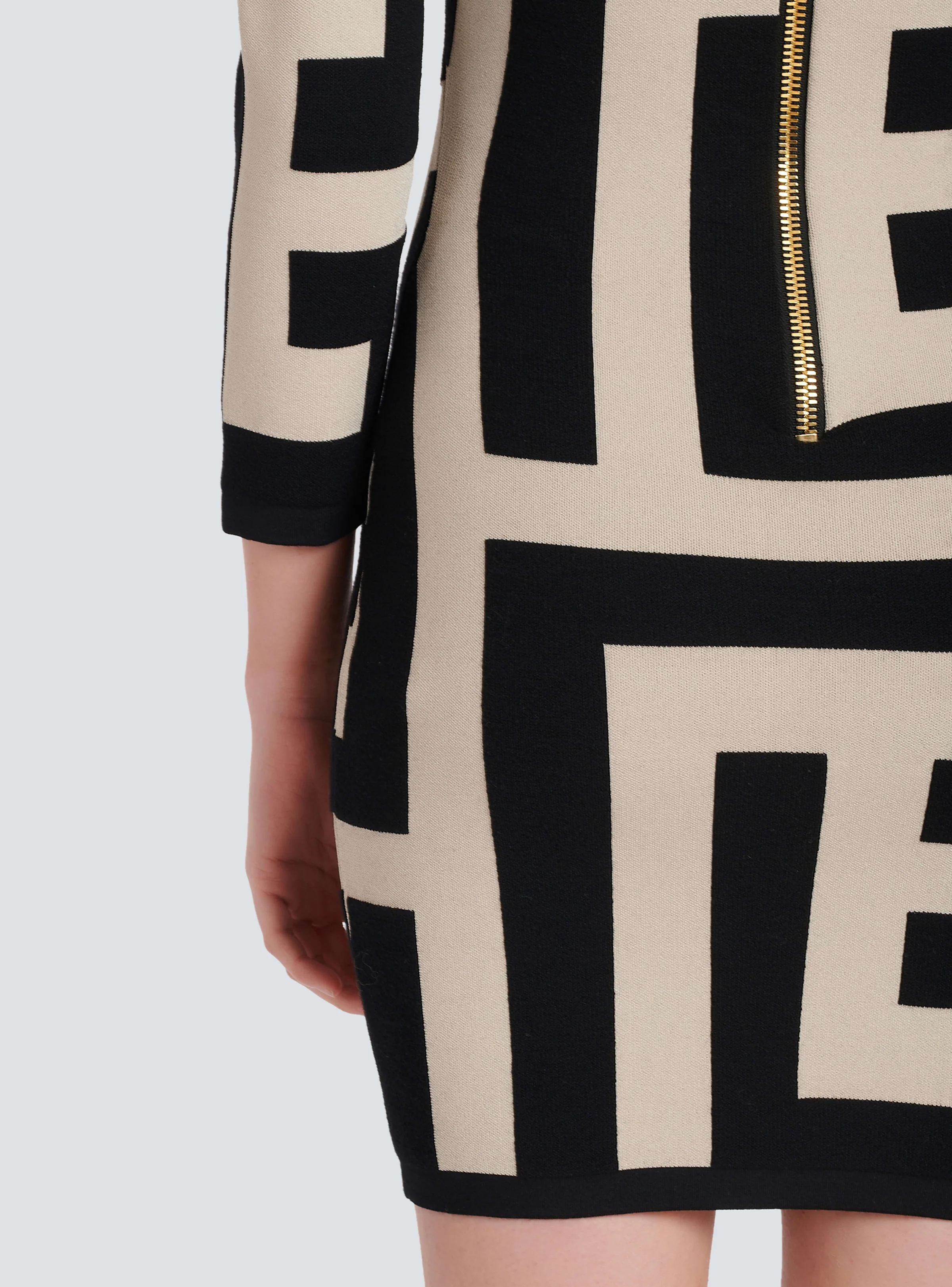 BALMAIN WOMEN'S LS MEGA MONOGRAM KNIT SHORT DRESS NWT - Image 8
