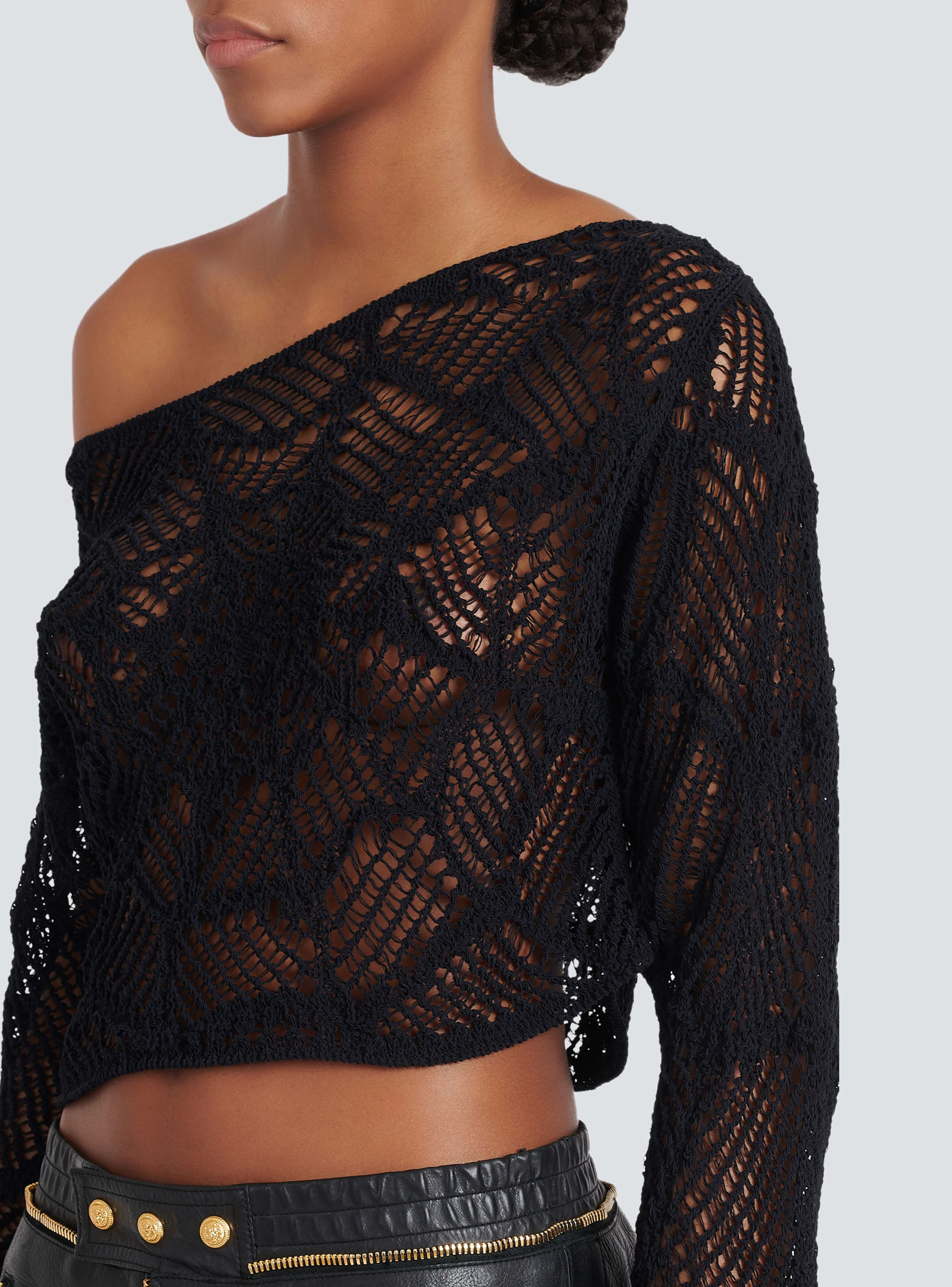 BALMAIN WOMEN'S LS OFF SHOULDER CROPPED CROCHET KNIT TOP NWT - Image 6