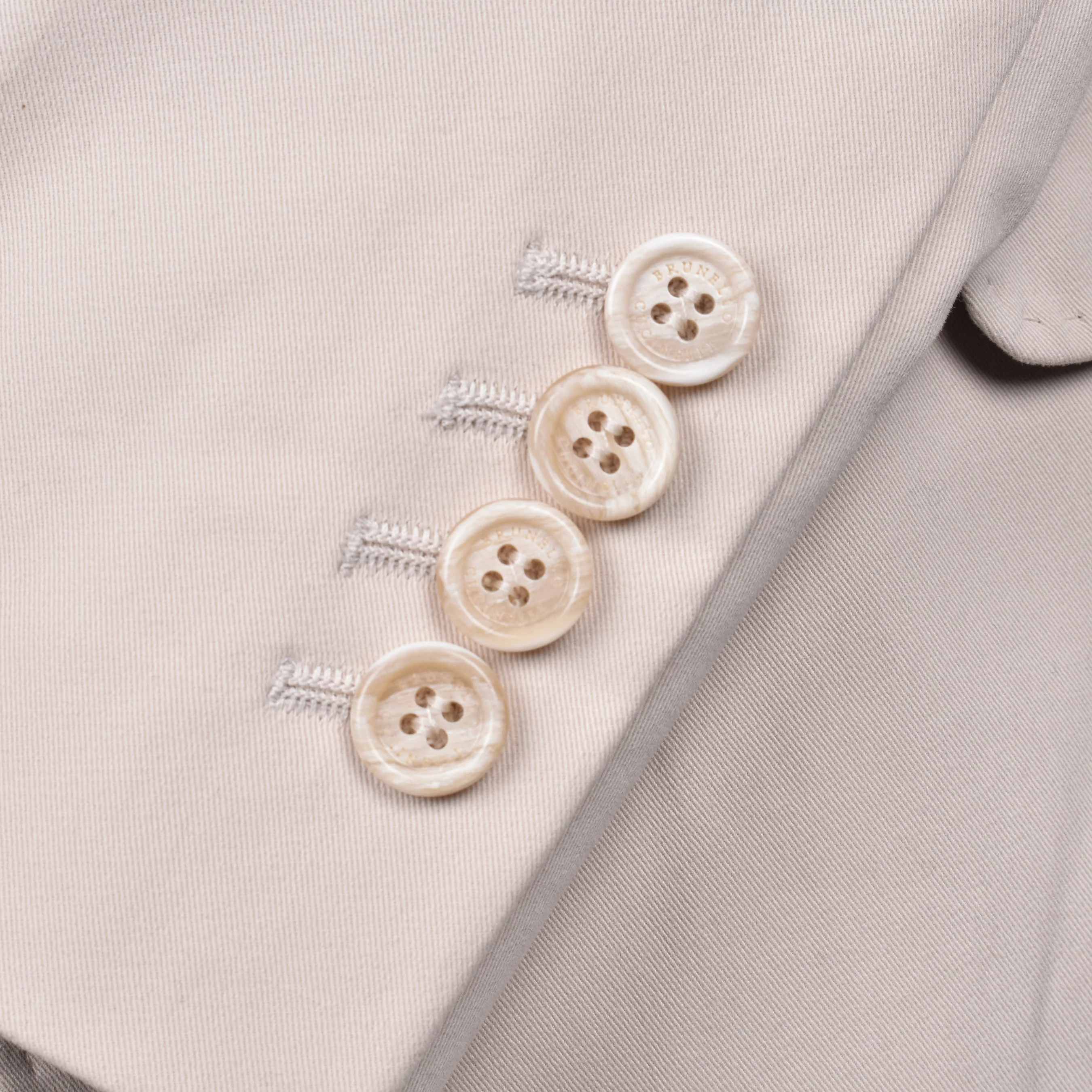 BRUNELLO CUCINELLI MEN'S BEIGE THREE-BUTTON CASUAL SUIT - Image 4