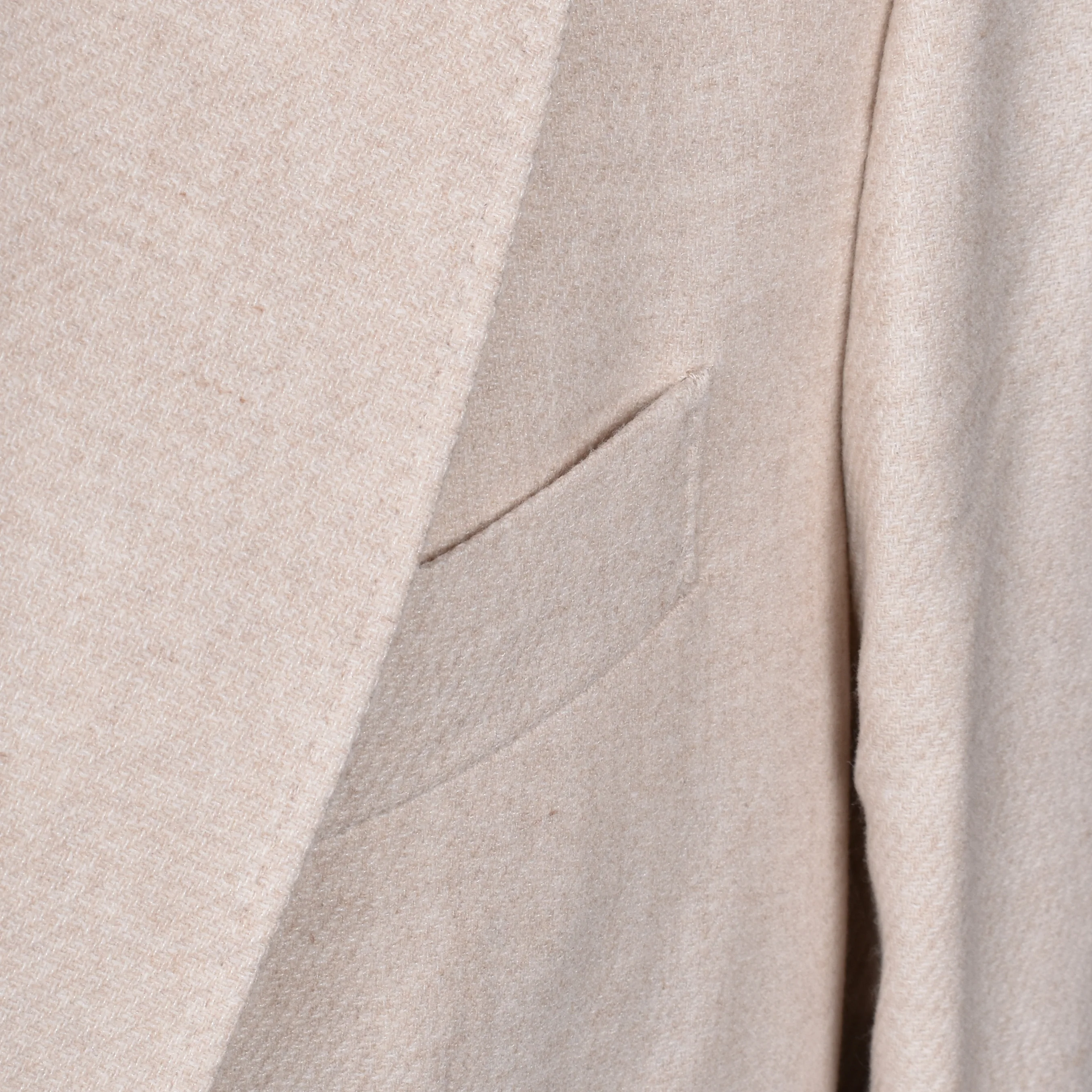 BRUNELLO CUCINELLI MEN'S SAND CASHMERE BLEND THREE-BUTTON BLAZER - Image 3