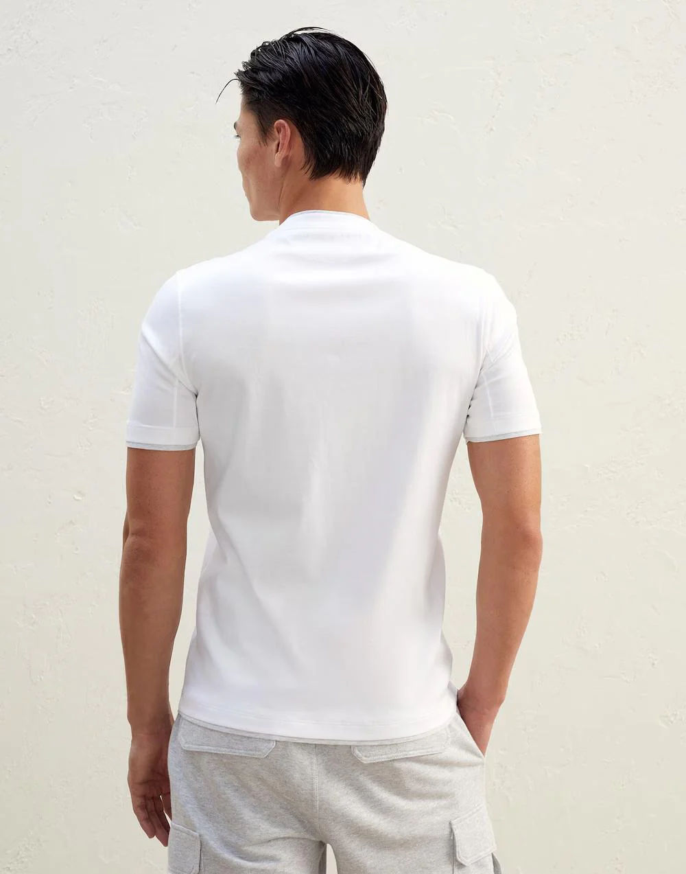BRUNELLO CUCINELLI MEN'S WHITE CREW NECK T-SHIRT - Image 2
