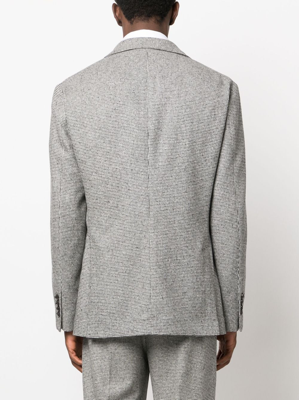 BRUNELLO CUCINELLI MEN'S LIGHT GREY HOUNDSTOOTH SUIT JACKET - Image 4