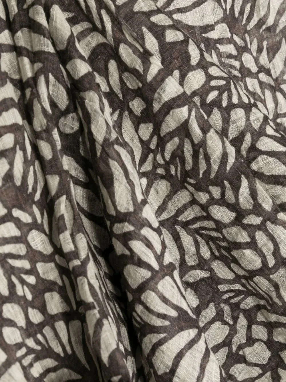 BRUNELLO CUCINELLI WOMEN'S BEIGE BROWN LEAF PATTERN SCARF - Image 3