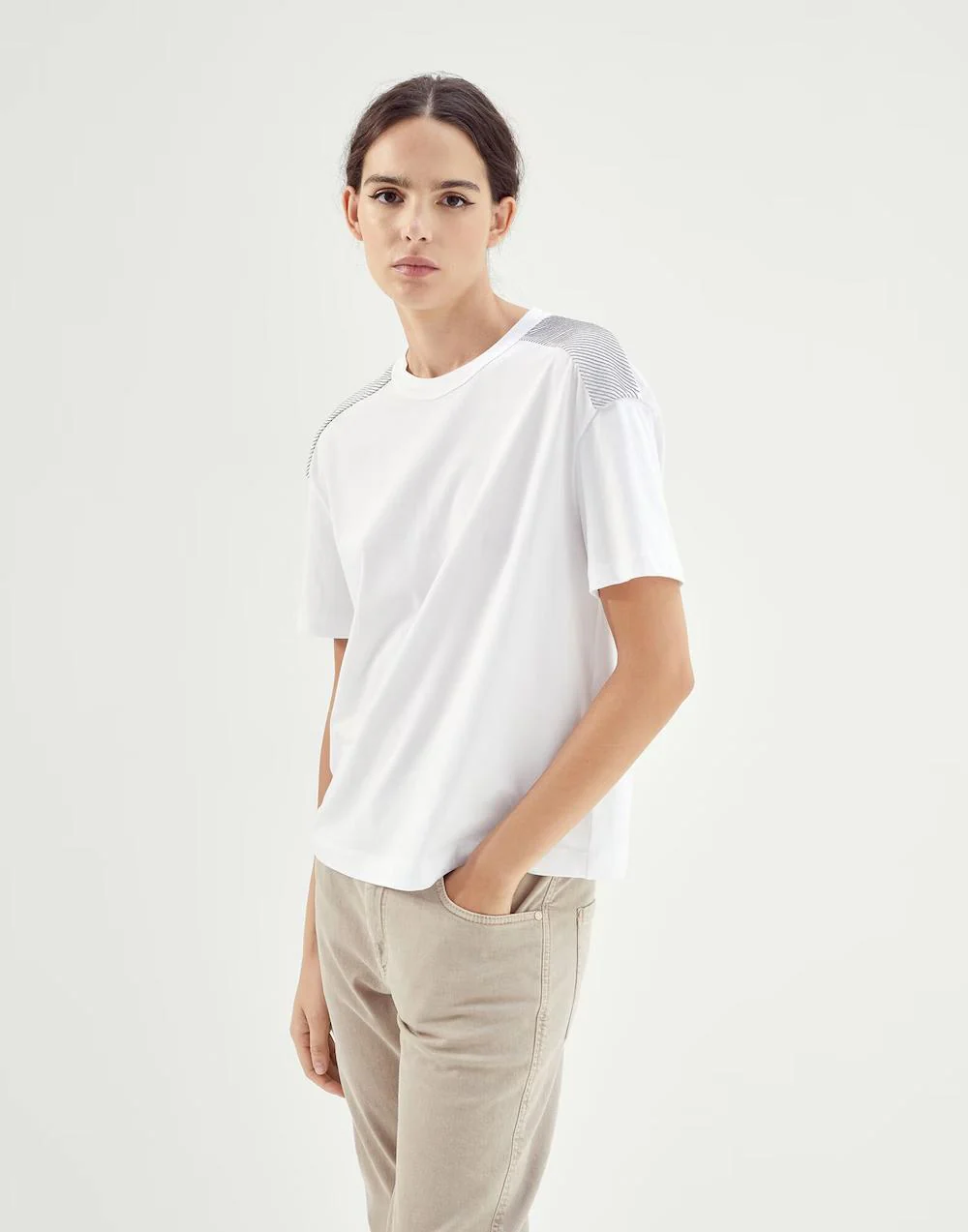 BRUNELLO CUCINELLI WOMEN'S WHITE SHORT-SLEEVE SHIRT WITH STRIPED SHOULDERS