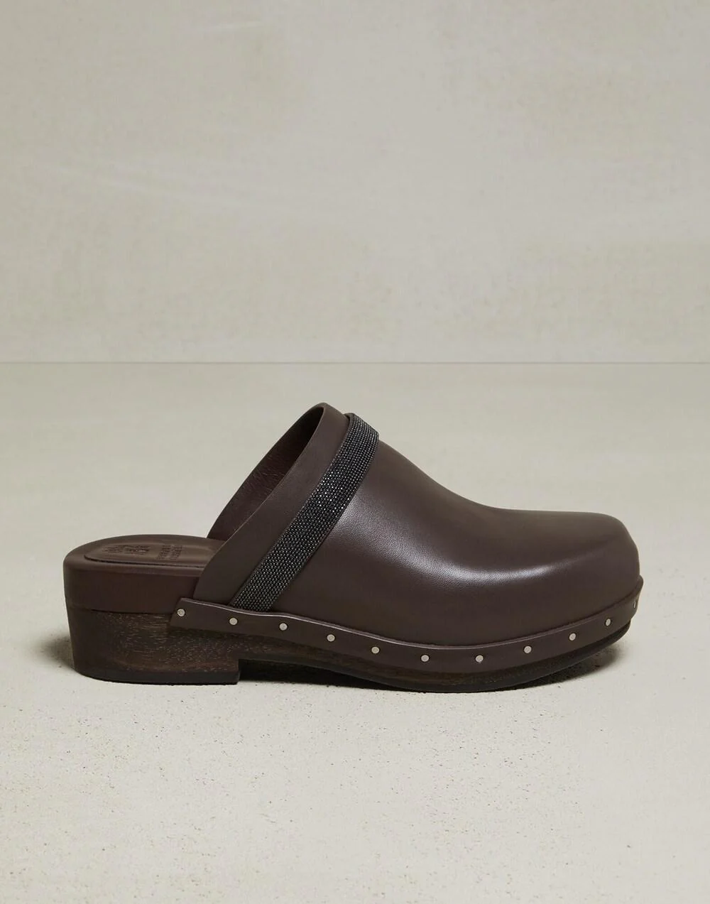 BRUNELLO CUCINELLI WOMEN'S BROWN LEATHER CLOGS WITH STUDDED TRIM