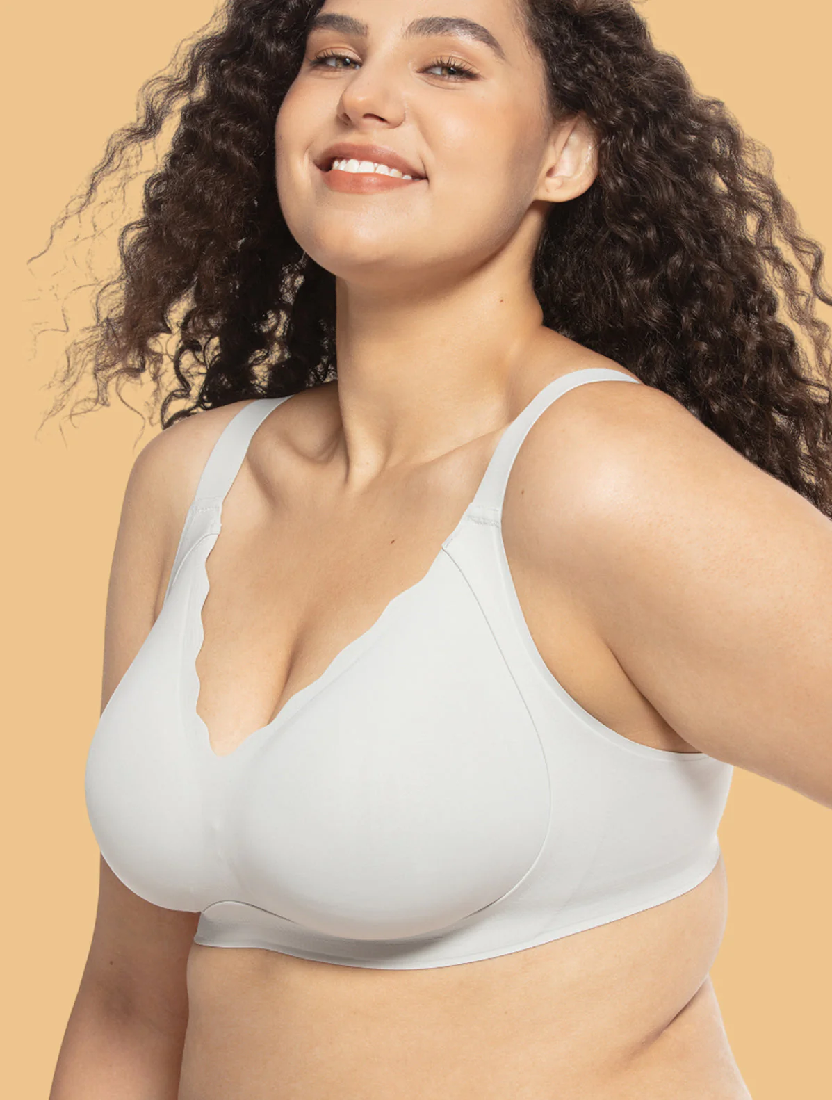 Airlite Plunge Bra with Scallop Edges - Image 12
