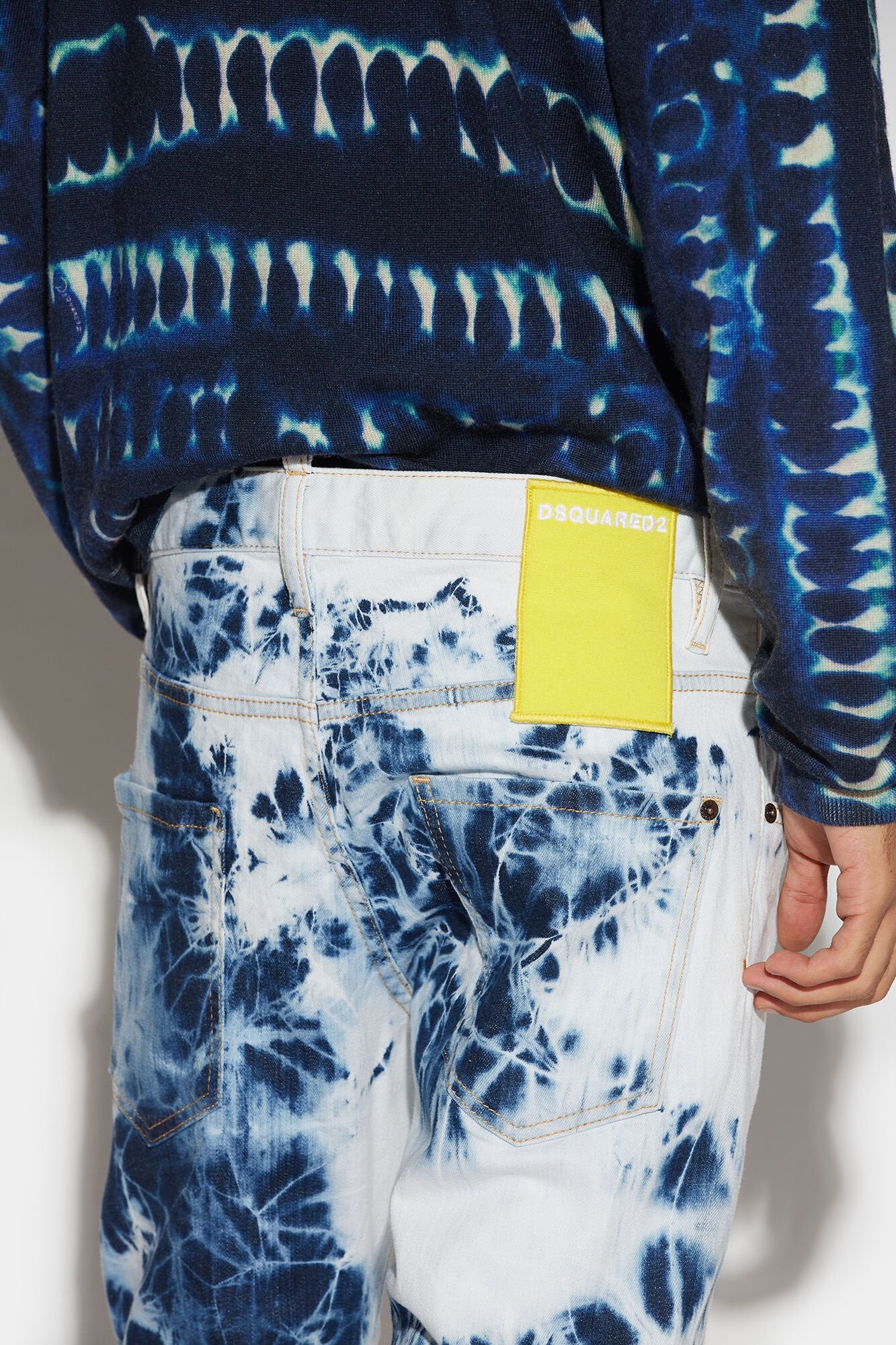 DSQUARED2 MEN'S WHITE TIE-DYE DENIM TROUSERS - Image 5