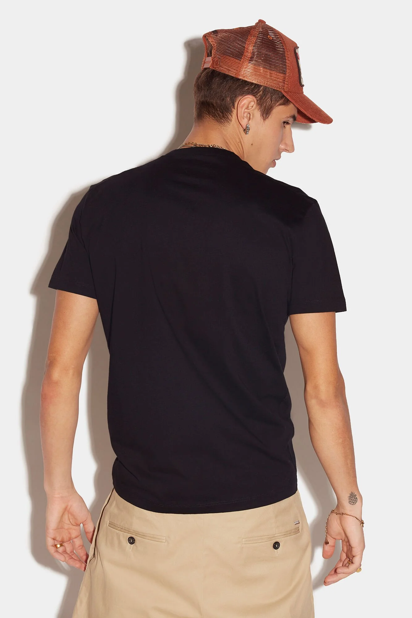 DSQUARED2 MEN'S BLACK GRAPHIC PRINT T-SHIRT - Image 2