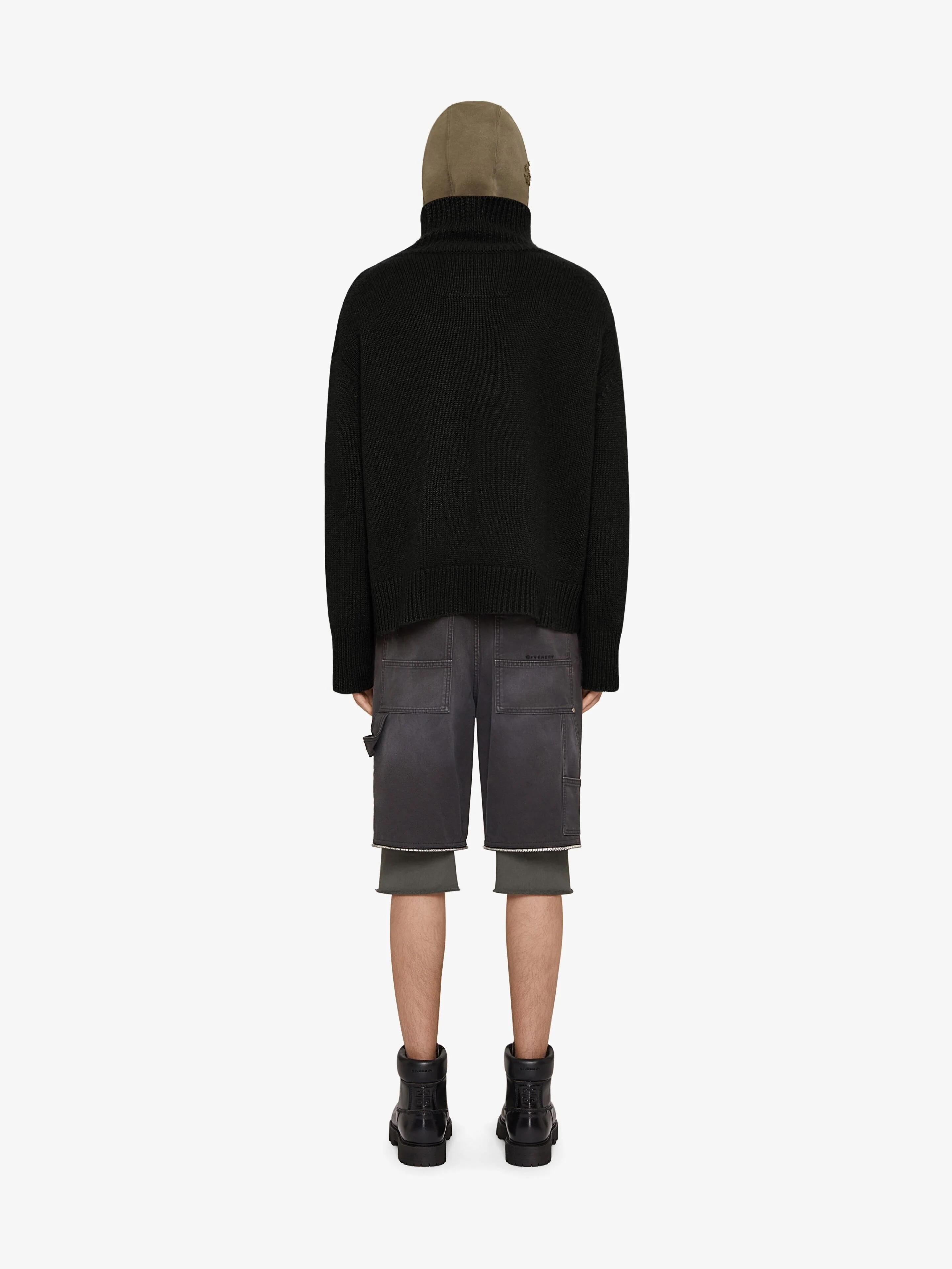 GIVENCHY MEN'S BLACK OVERSIZED TURTLENECK SWEATER - Image 4
