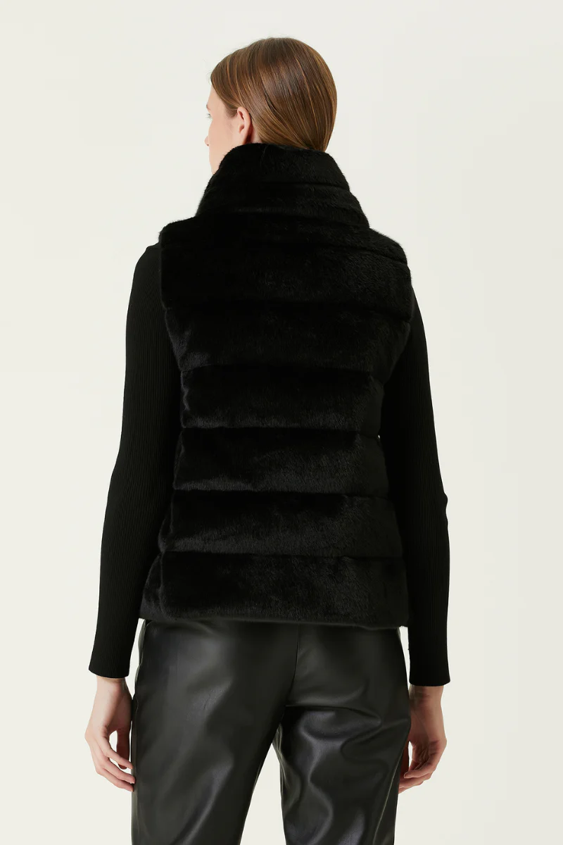 Herno Woman's Black Stand-Up Collar Padded Vest - Image 2