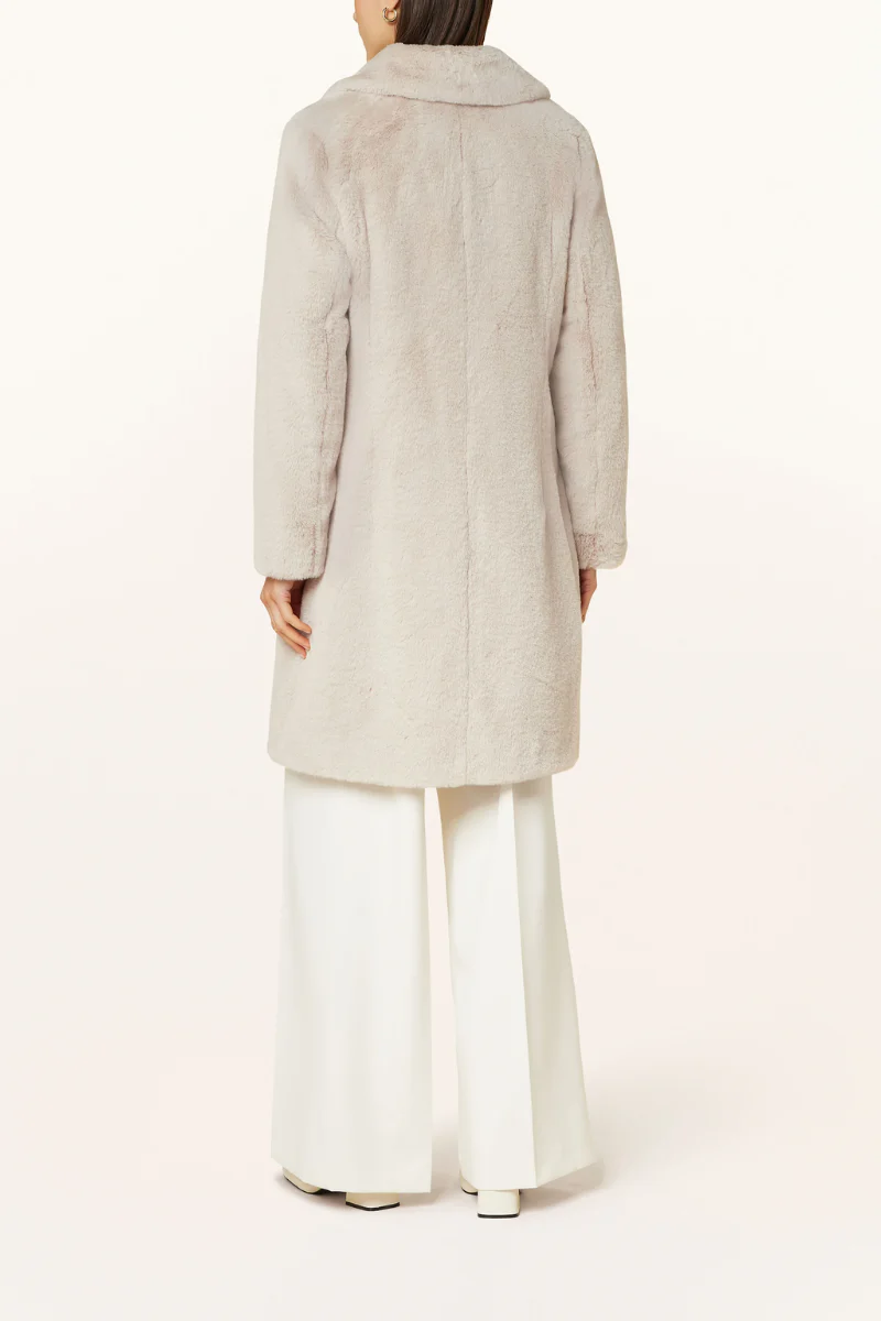 Herno Women's Beige Faux Fur Coat - Image 2