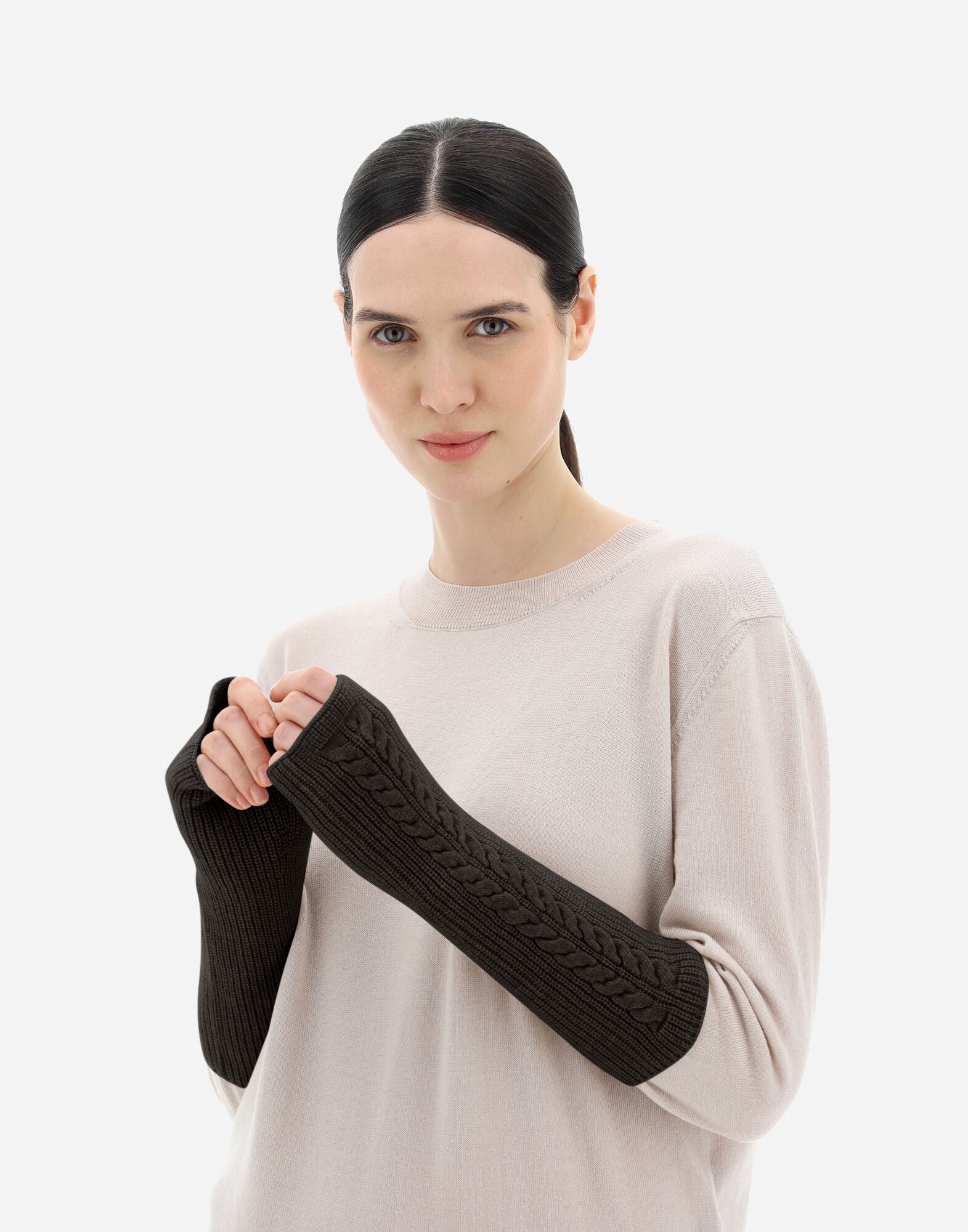 HERNO WOMEN'S GLOVE MANIC005D-70184-8800 NWT - Image 5