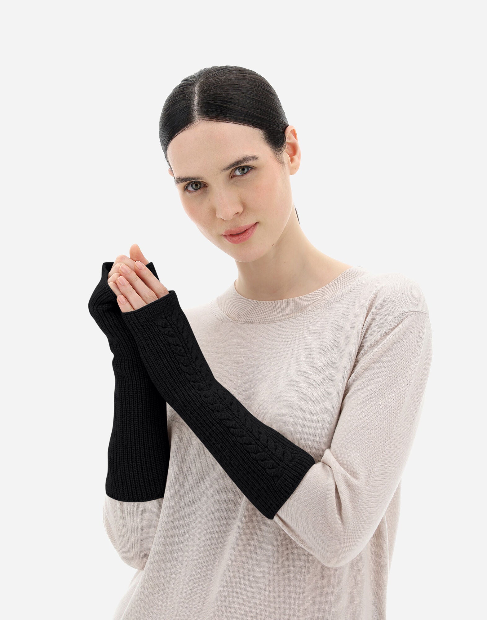 HERNO WOMEN'S GLOVE MANIC005D-70184-9300 NWT - Image 4