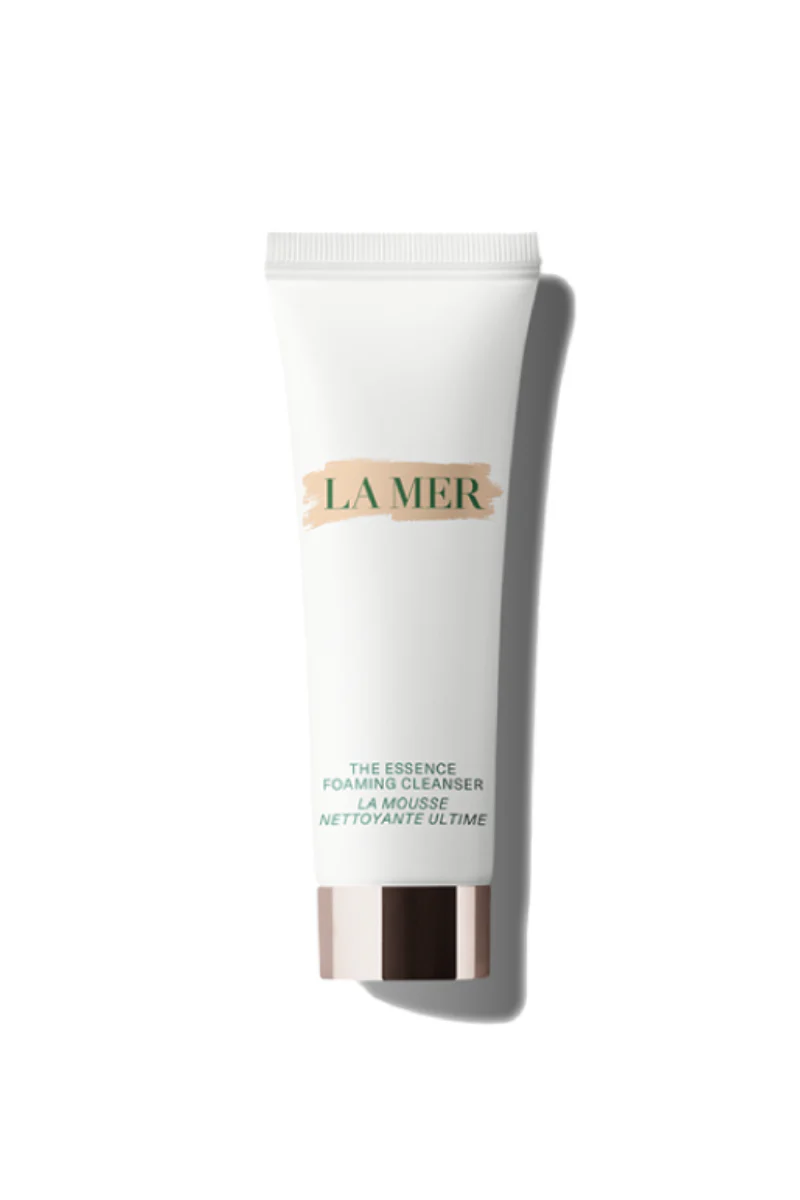 LA MER
THE ESSENCE FOAMING CLEANSER
1oz./30ml