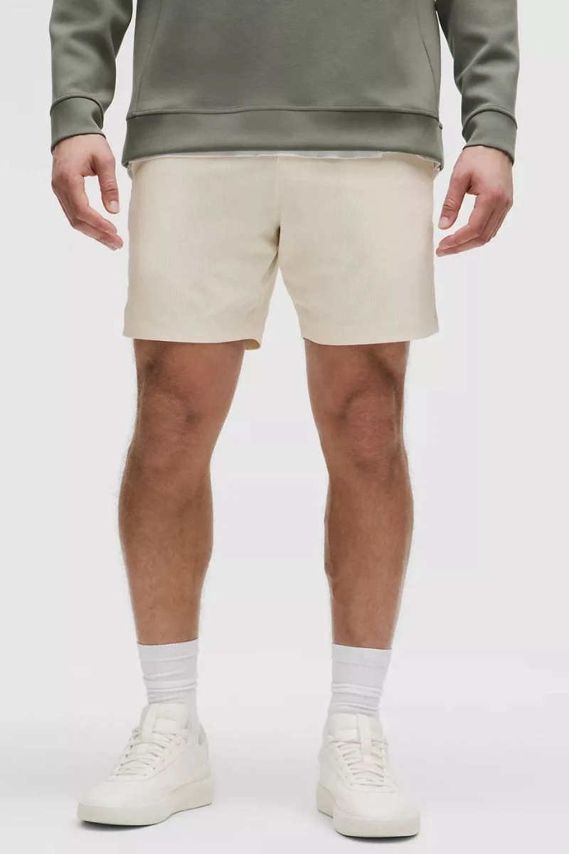 Lululemon ABC Classic-Fit Short 7"
WovenAir-Light Ivory