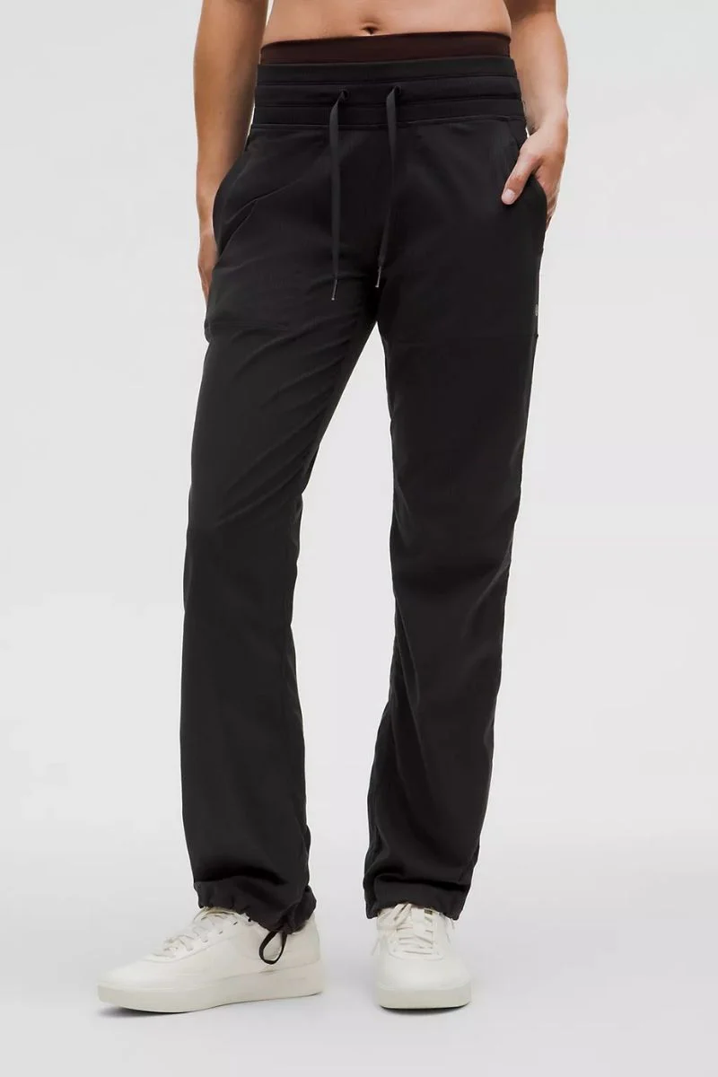 Lululemon Dance Studio Mid-Rise Pant
Regular-Black