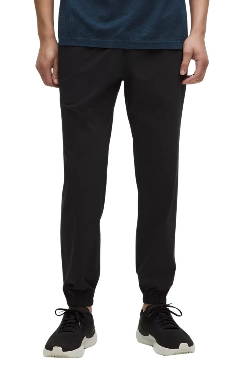 Lululemon Pace Breaker Jogger
Regular In Black
