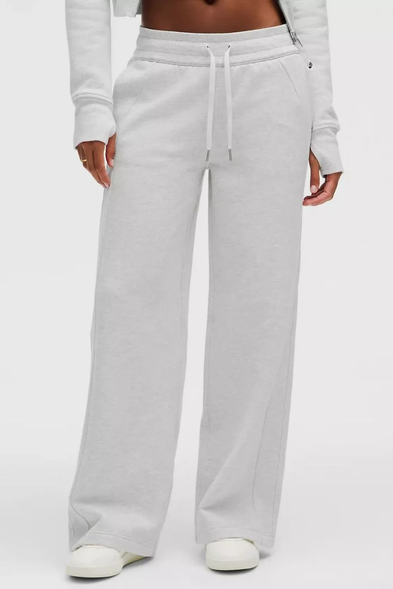 Lululemon Scuba Mid-Rise Wide-Leg Pant
Regular-Heathered Core Ultra Light Grey
