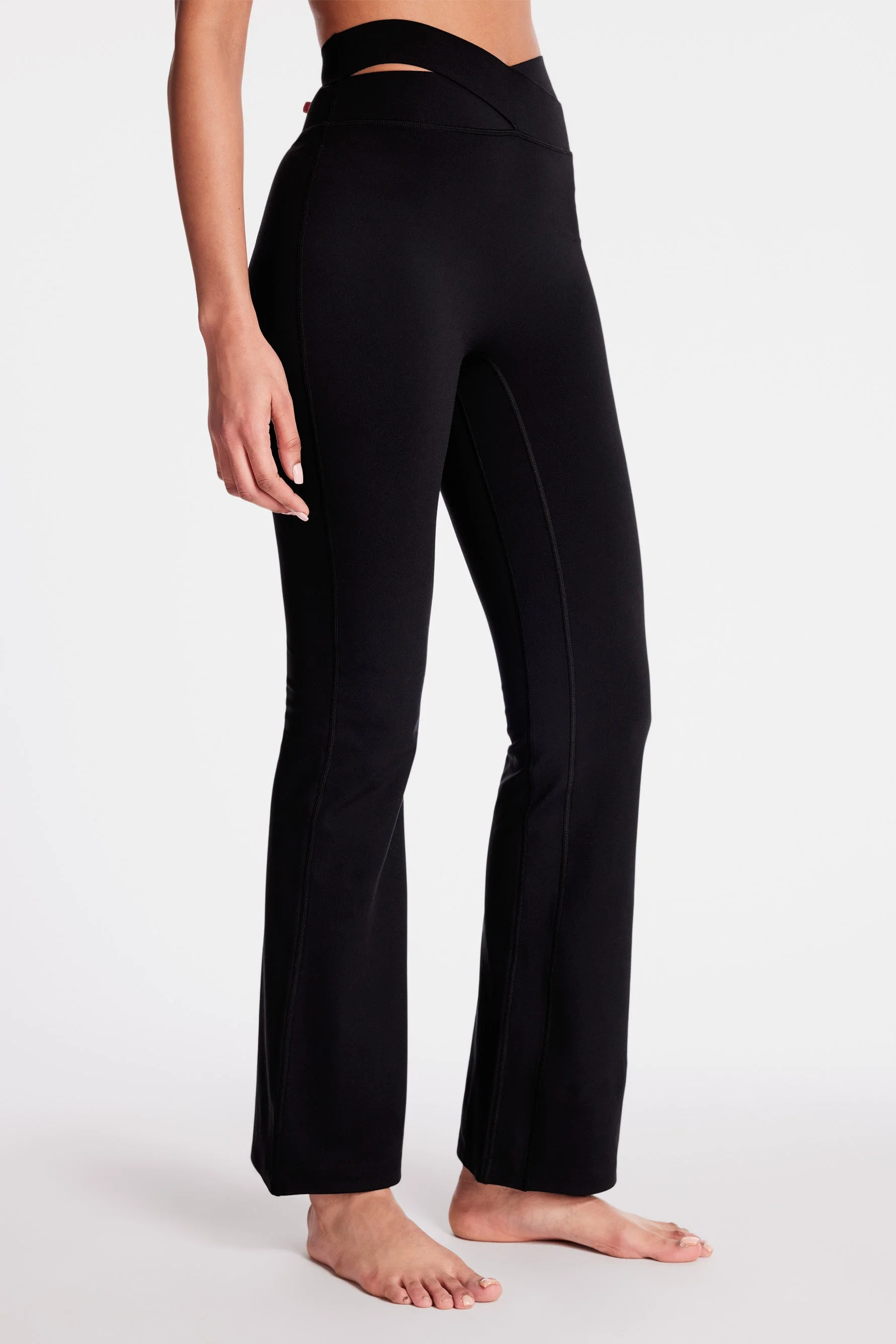 BANDIER Luna Wrap Flare Legging - Black LOK00280
