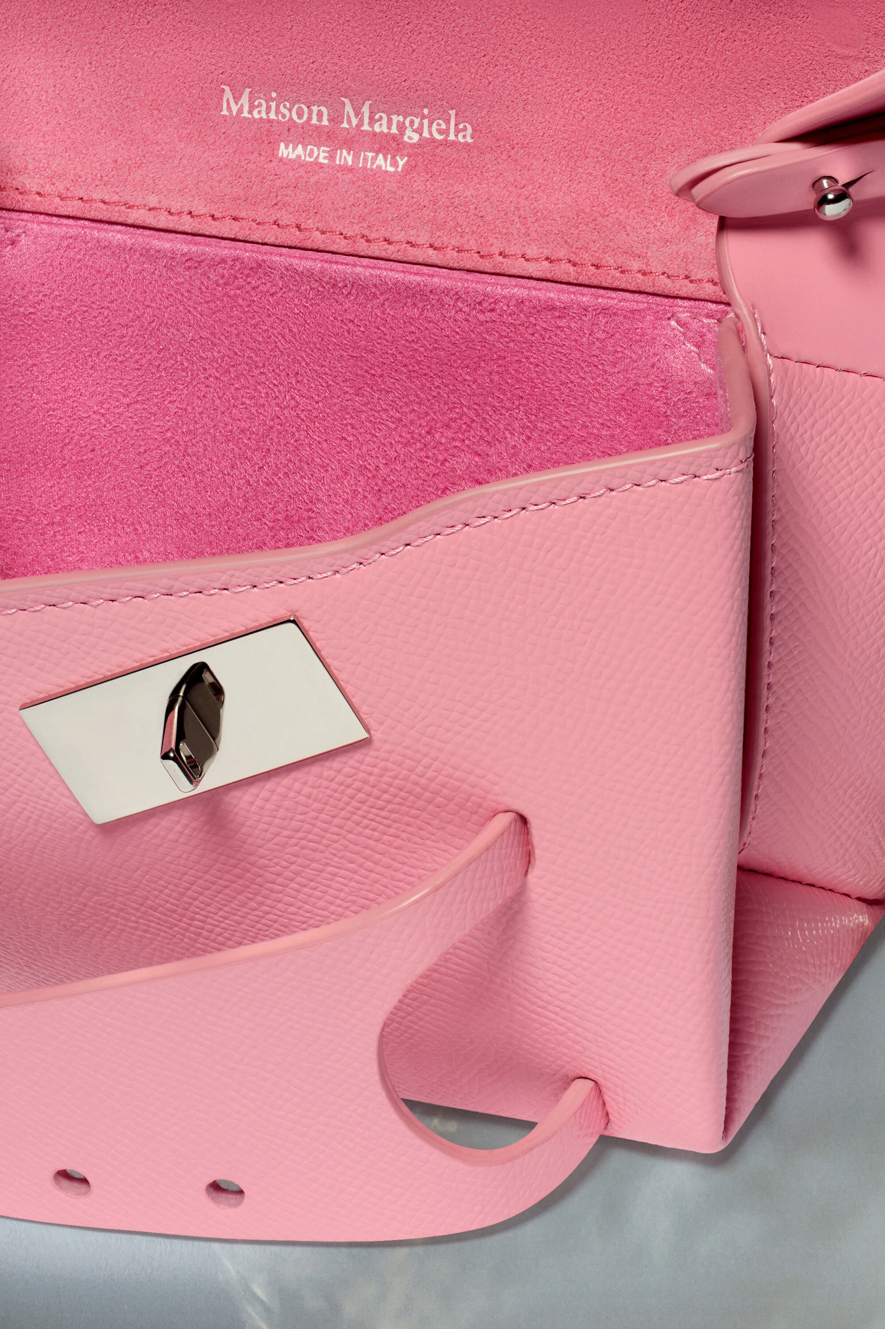 MAISON MARGIELA MEN'S PEONY PINK LEATHER POCHETTE - Image 4