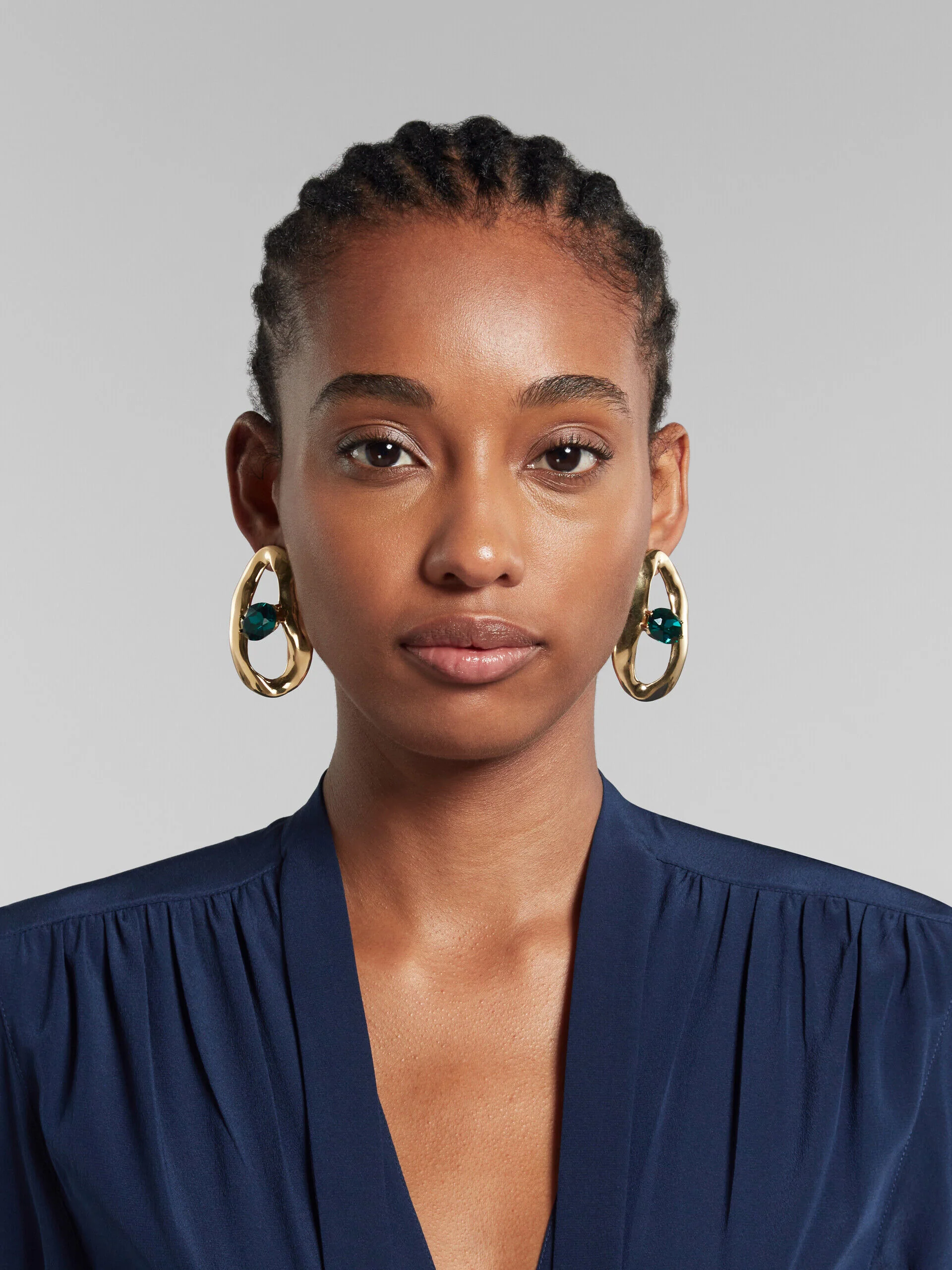 MARNI WOMEN'S GOLD-TONE EARRINGS WITH EMERALD STONES - Image 2