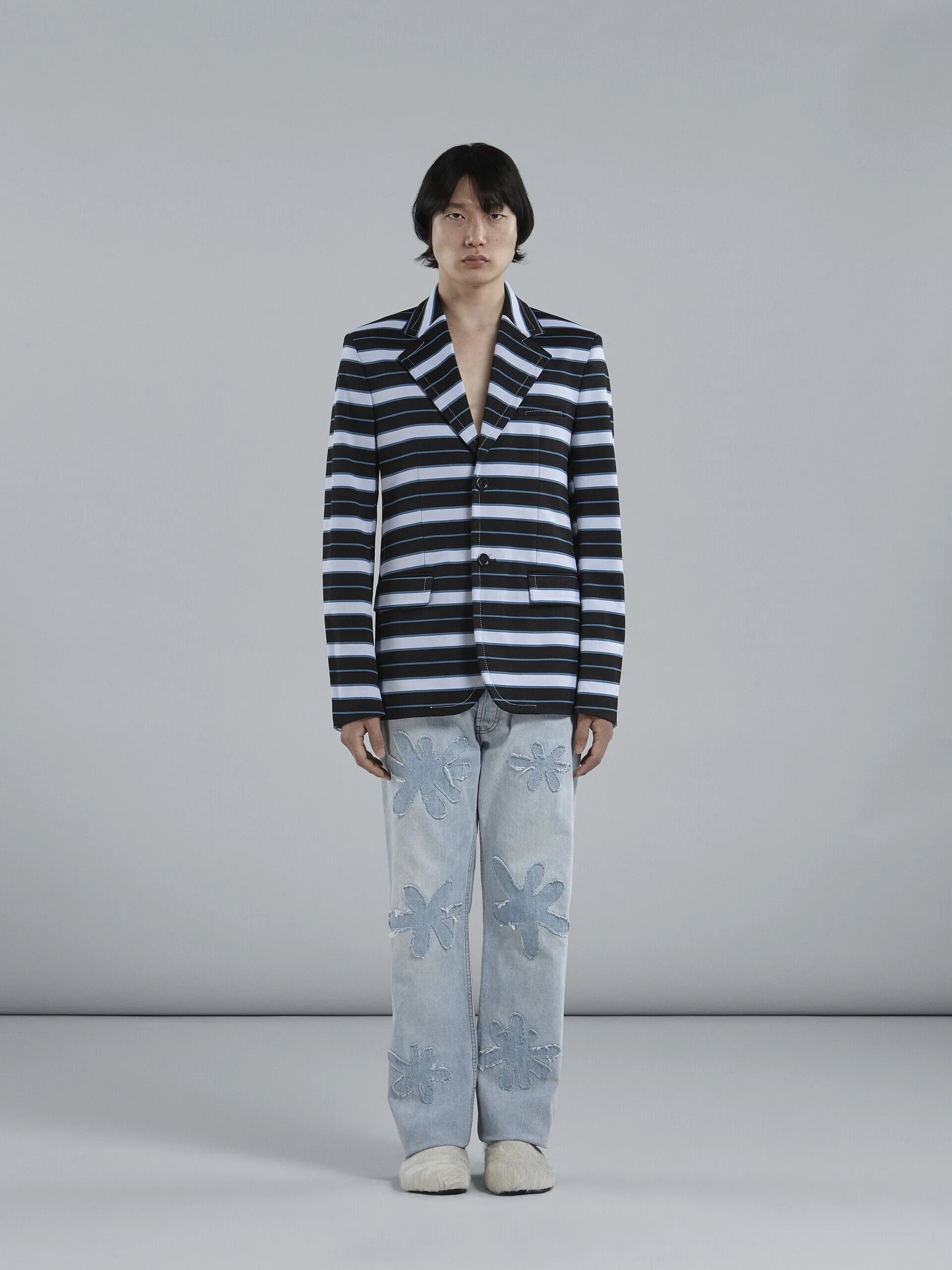 MARNI MEN'S BLACK AND BLUE STRIPED BLAZER - Image 2