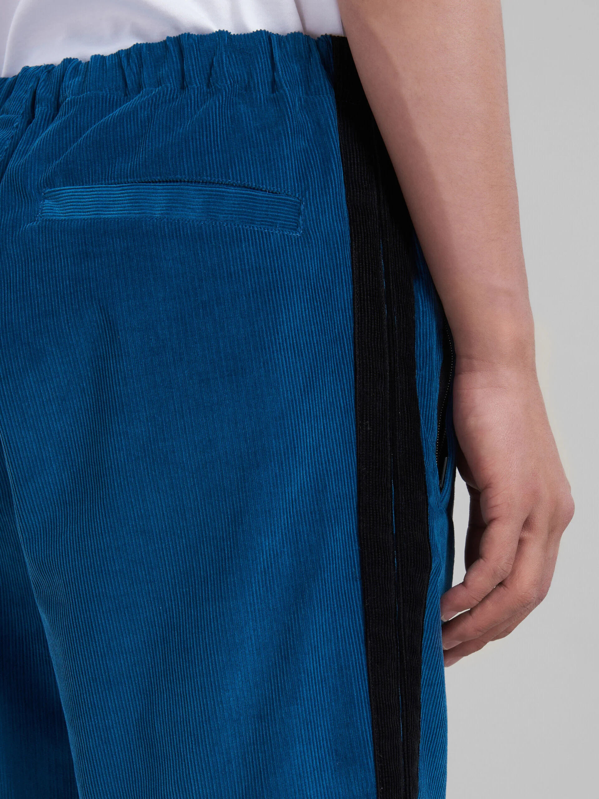 MARNI MEN'S DARK BLUE WIDE-LEG TROUSERS - Image 4
