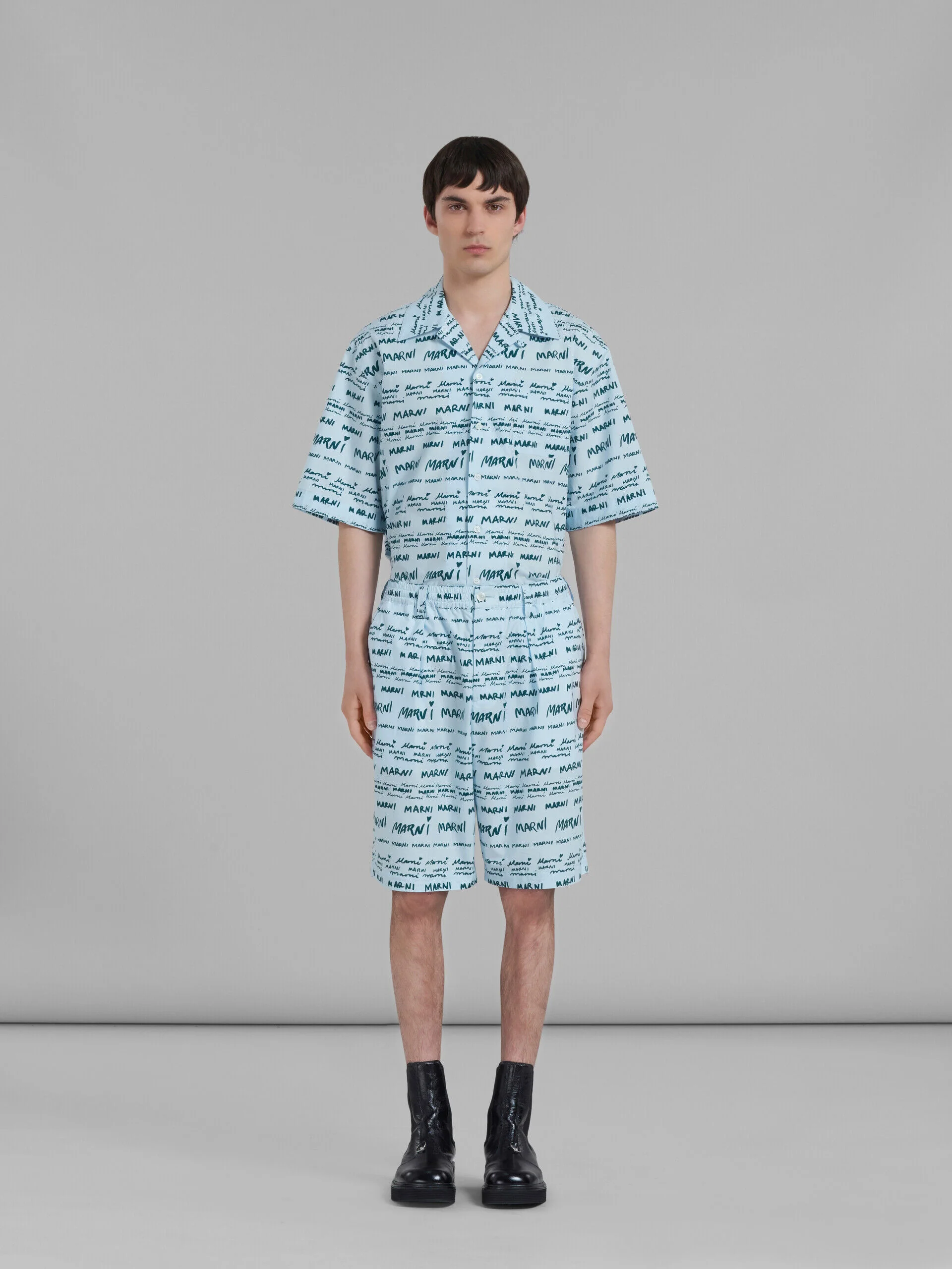 MARNI MEN'S LIGHT BLUE PATTERNED TAILORED SHORTS - Image 2