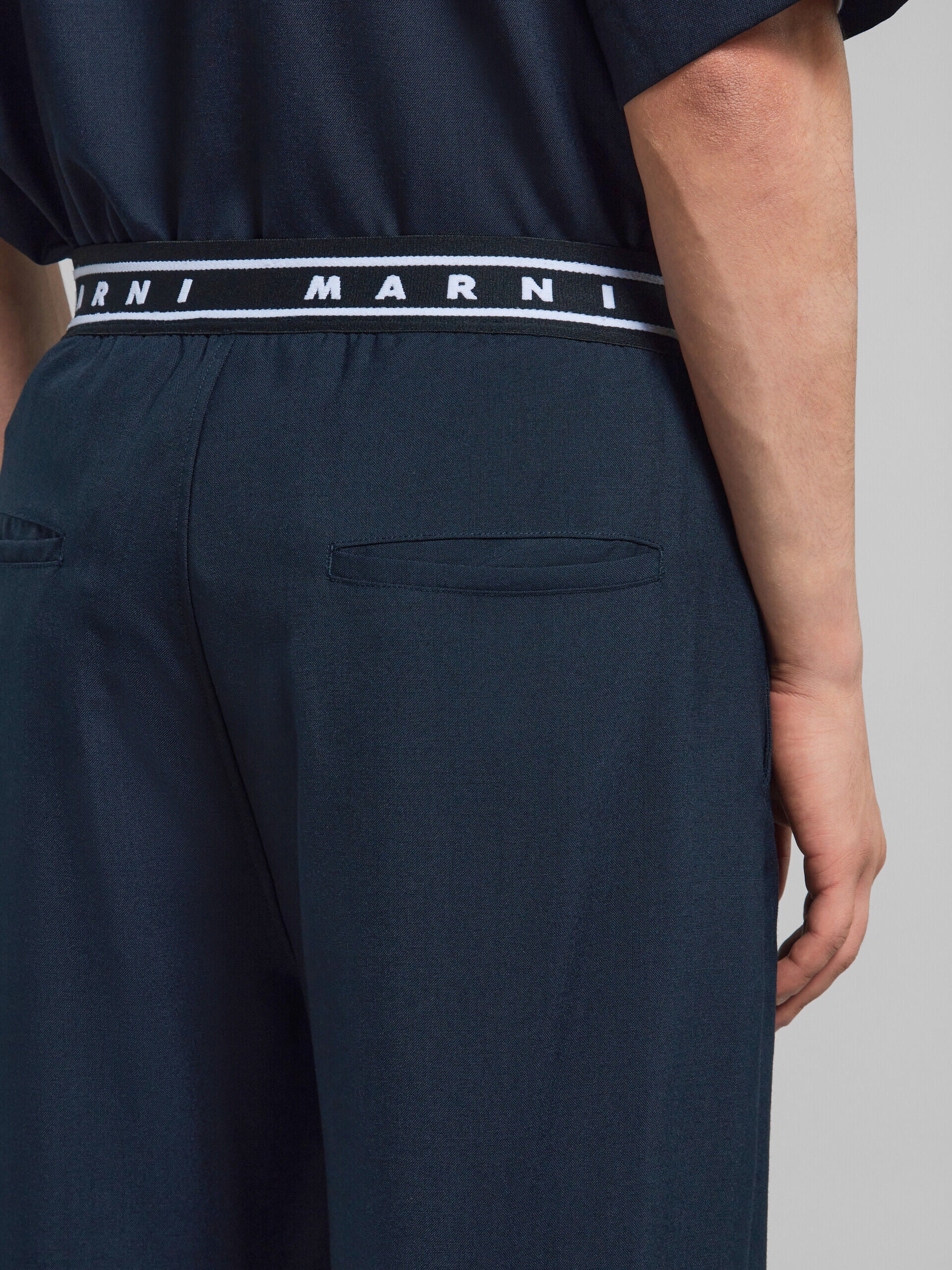 MARNI MEN'S NAVY WIDE-LEG TAILORED TROUSERS - Image 4