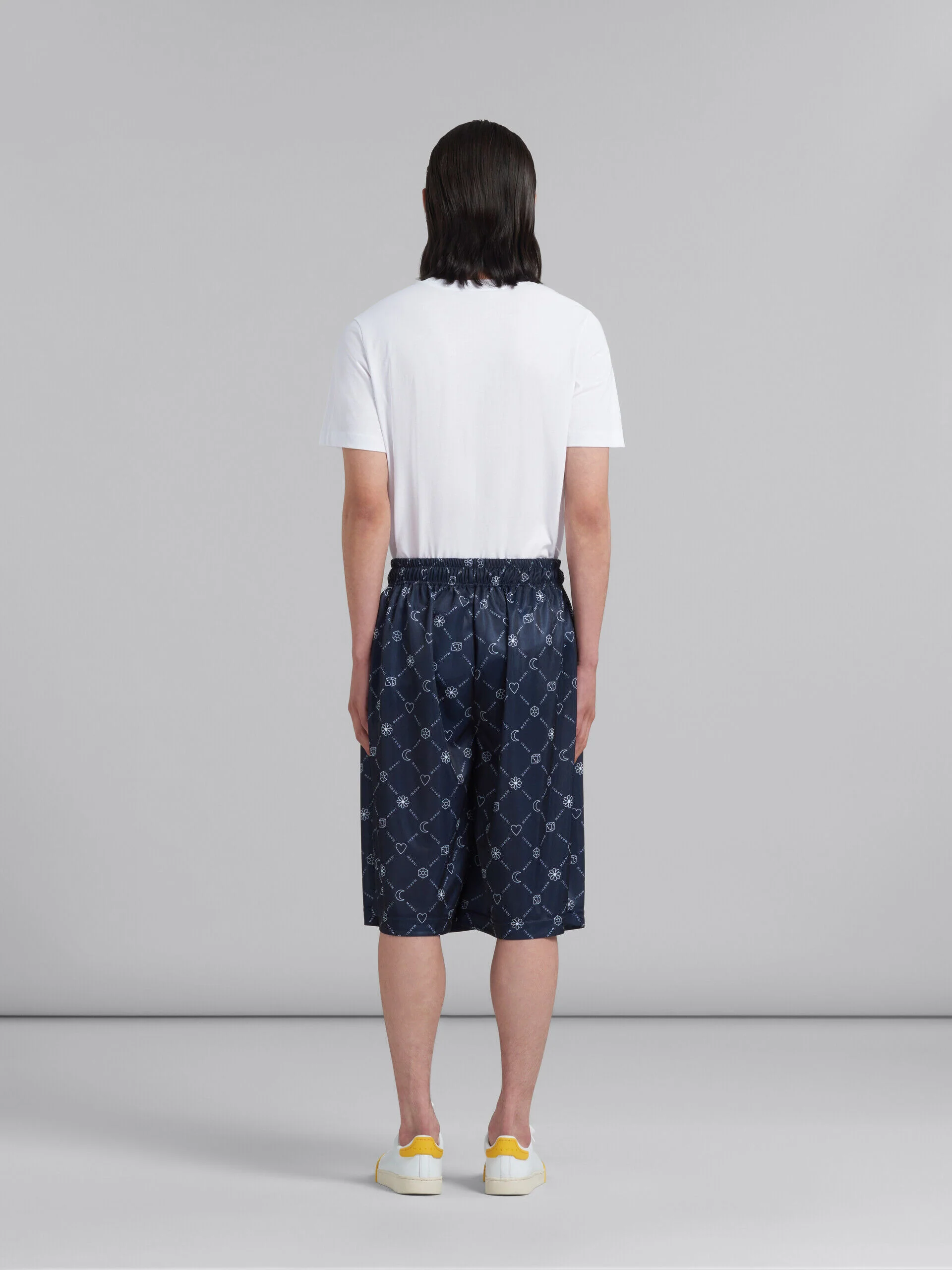 MARNI MEN'S NAVY PATTERNED SHORTS WITH TRIM - Image 3