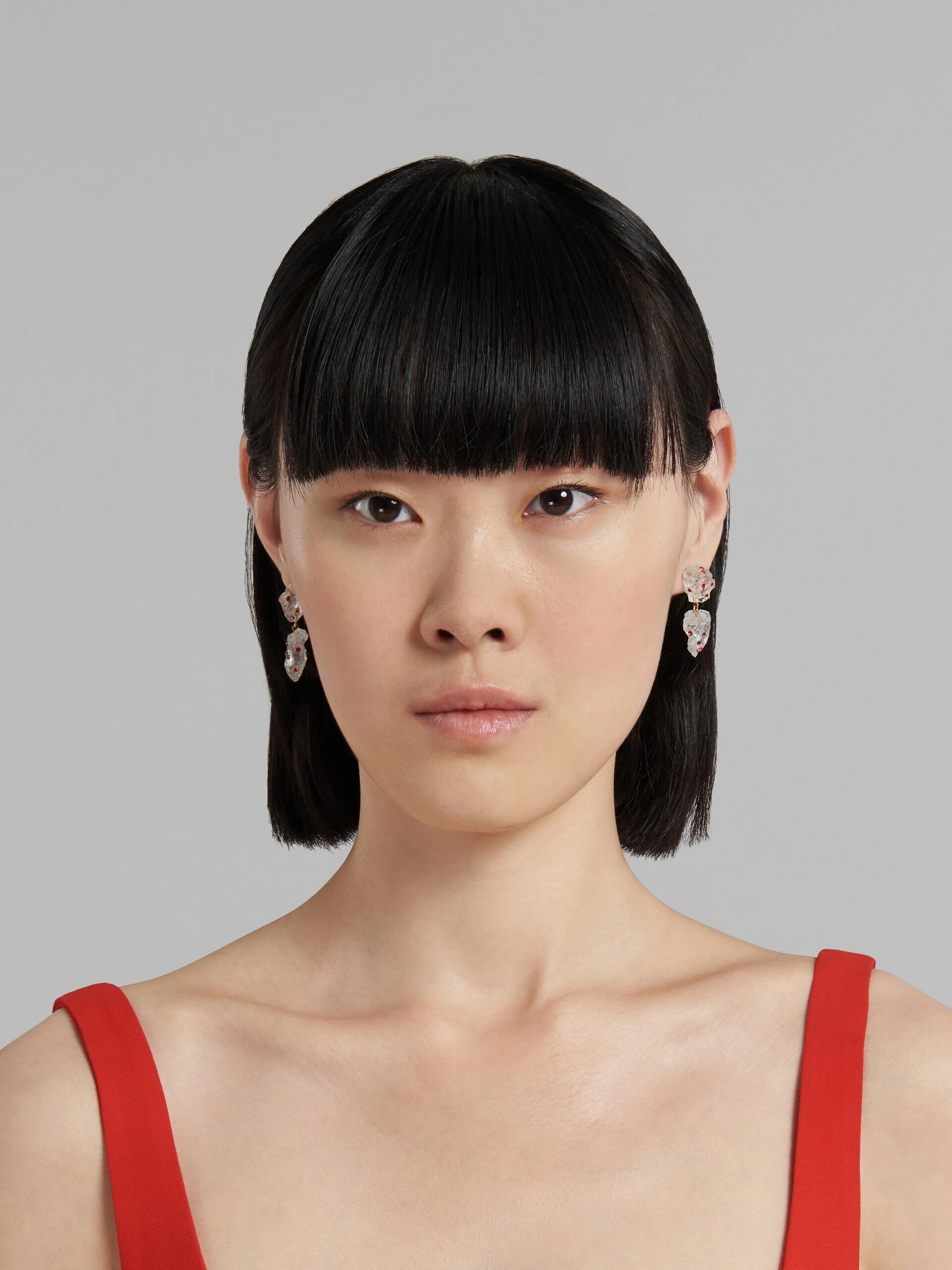 MARNI WOMEN'S CLEAR GLASS DROP EARRINGS WITH RED ACCENTS - Image 2
