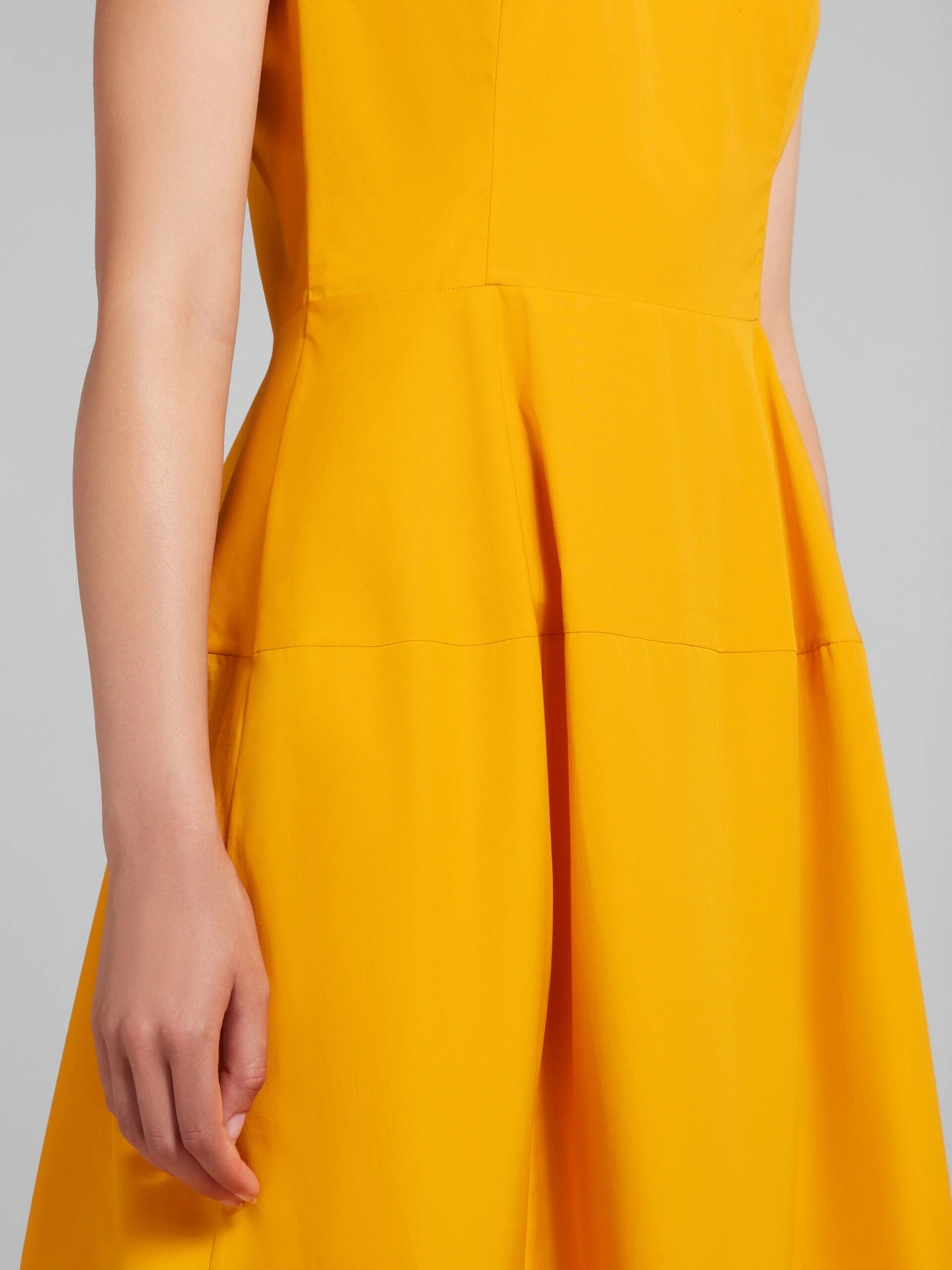 MARNI WOMEN'S LIGHT ORANGE SLEEVELESS MIDI DRESS - Image 5