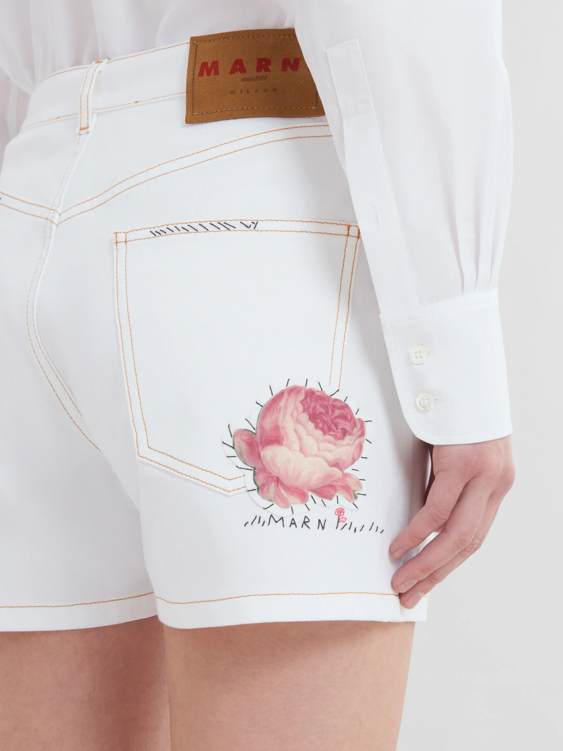 MARNI WOMEN'S WHITE DENIM TAILORED SHORTS - Image 4